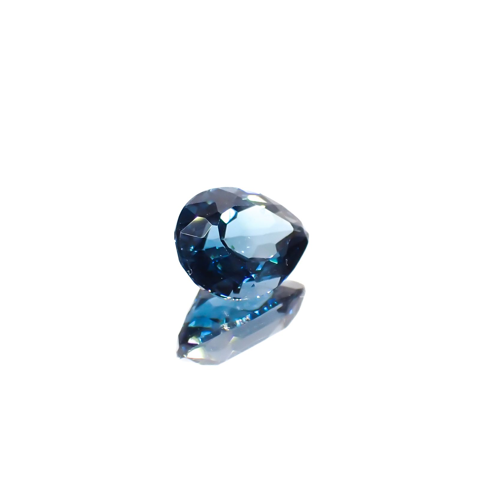ロンドンブルートパーズ ブラジル産 2.04ct[240326798]9x6.7mm前後