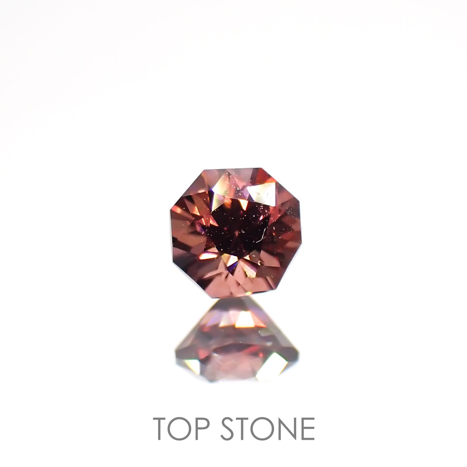 ◇オクタゴンカット◇ピンクジルコン(宝石名ジルコン)スリランカ/カンボジア産 0.43ct 識別済[220114929]3.9x3.8mm前後