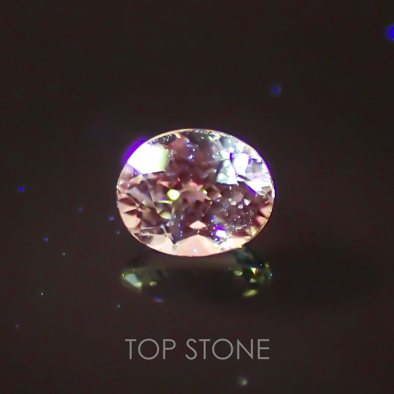 リューコガーネット(宝石名ホワイト グロッシュラー・ガーネット) ビルマ産 0.27ct 識別済[19111481]4×3mm前後