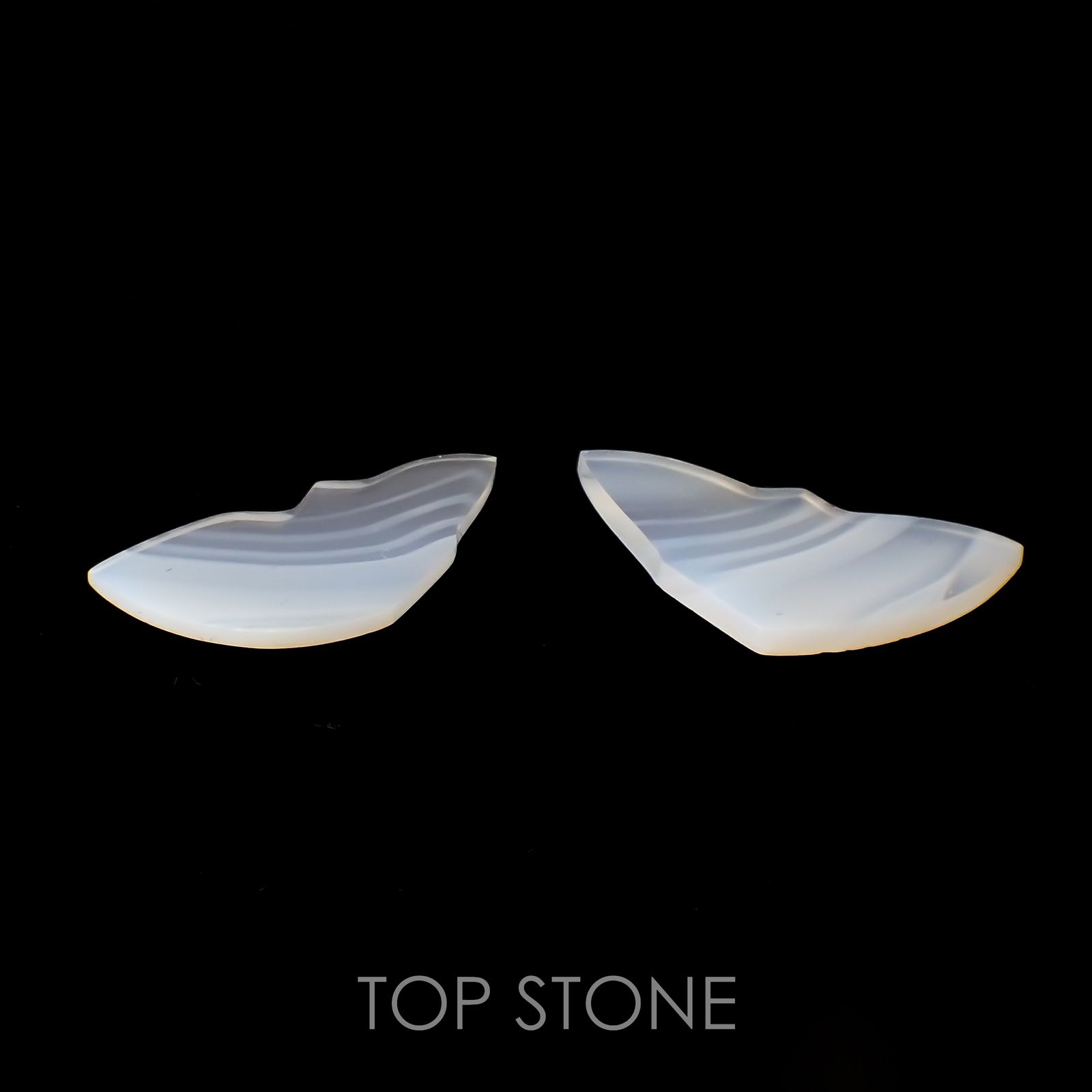 ◇カスタムカット◇アイリスアゲート 2個セット(蝶々) スライス インドネシア・スマトラ産 17.13ct[221118989]32.1-30.7x21.7-20.2mm前後