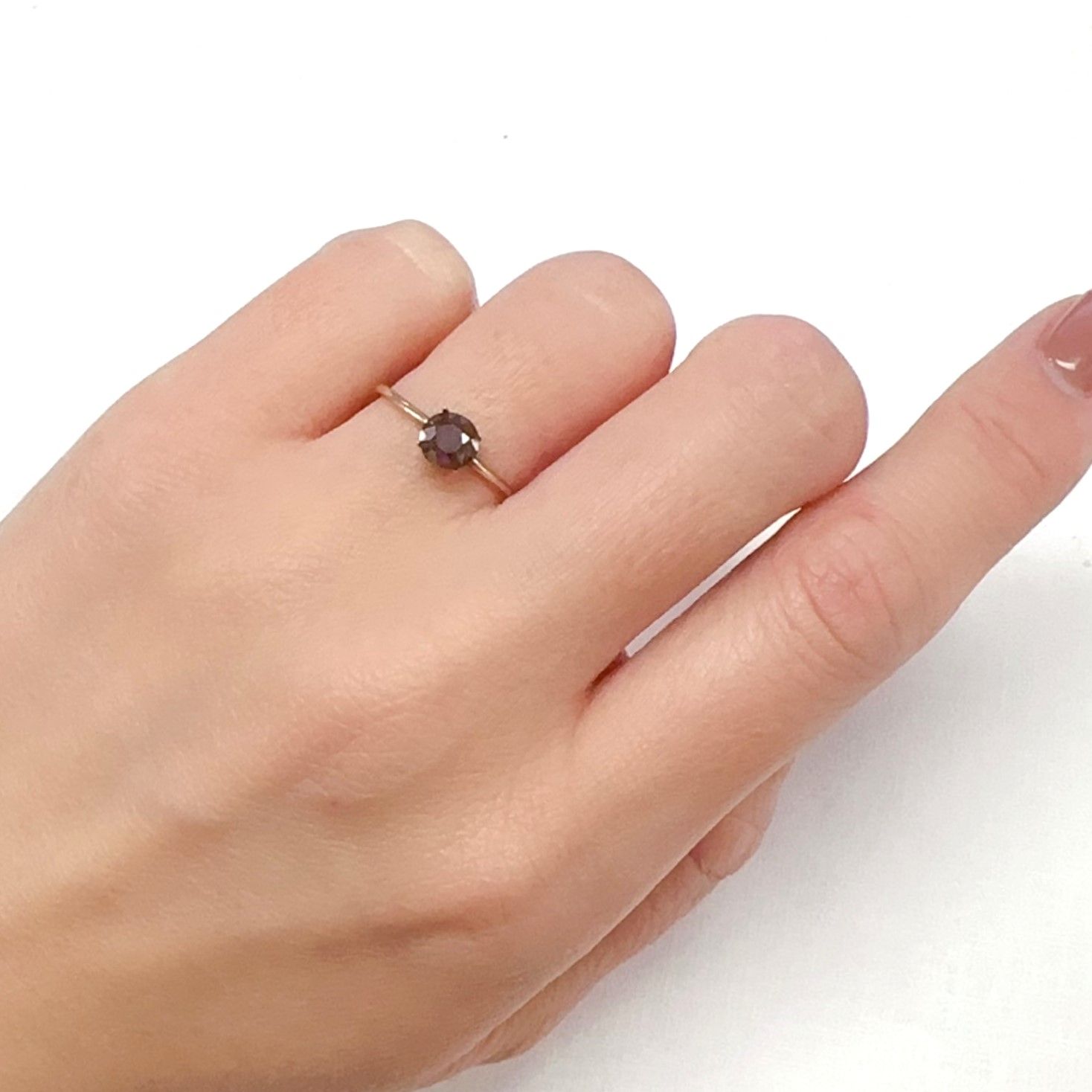 レインボーガーネット 日本・奈良県産 0.73ct[240125523]5.4x5.2mm前後