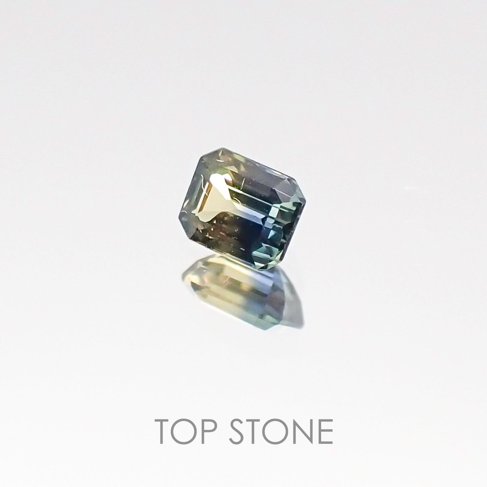 バイカラーサファイア タンザニア産 ルース 0.12ct[20106691]3×2.4mm前後