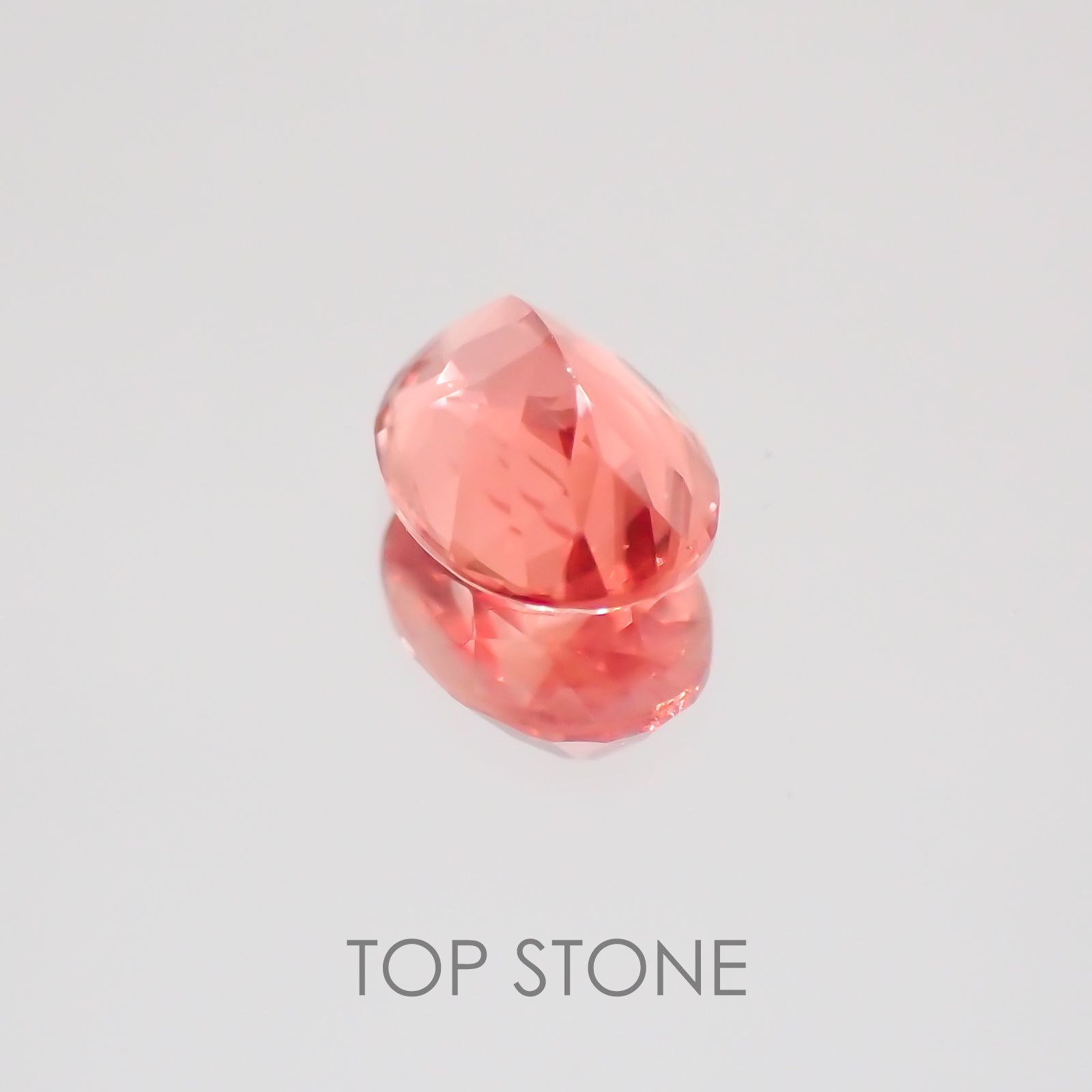 ロードクロサイト アメリカ・コロラド州産 ルース 0.95ct[20062904]7.1×5mm前後