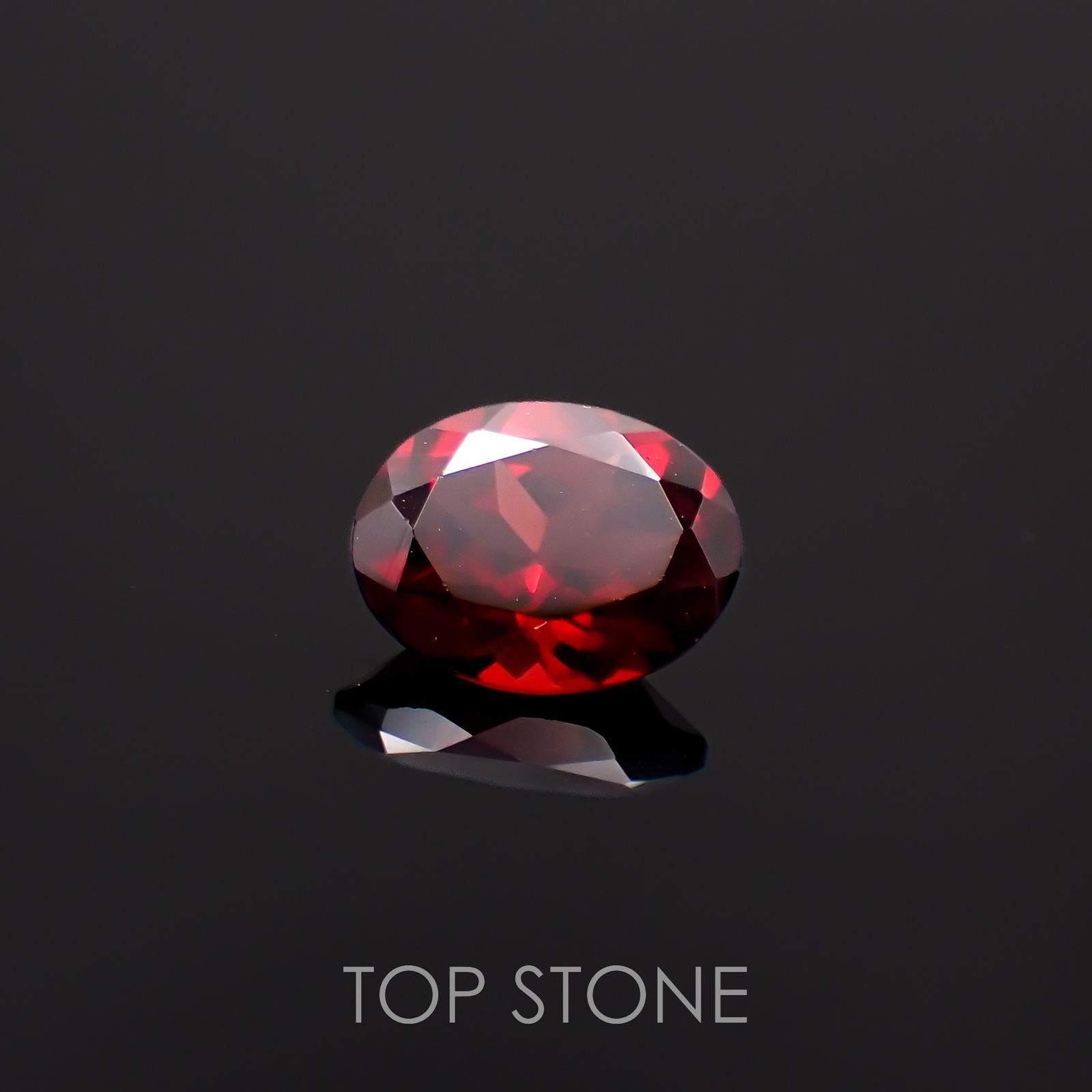 パイロープアルマンディンガーネット(宝石名パイロープ アルマンディン・ガーネット)ブラジル産 1.51ct 識別済[221219539]8.1x6.2mm前後