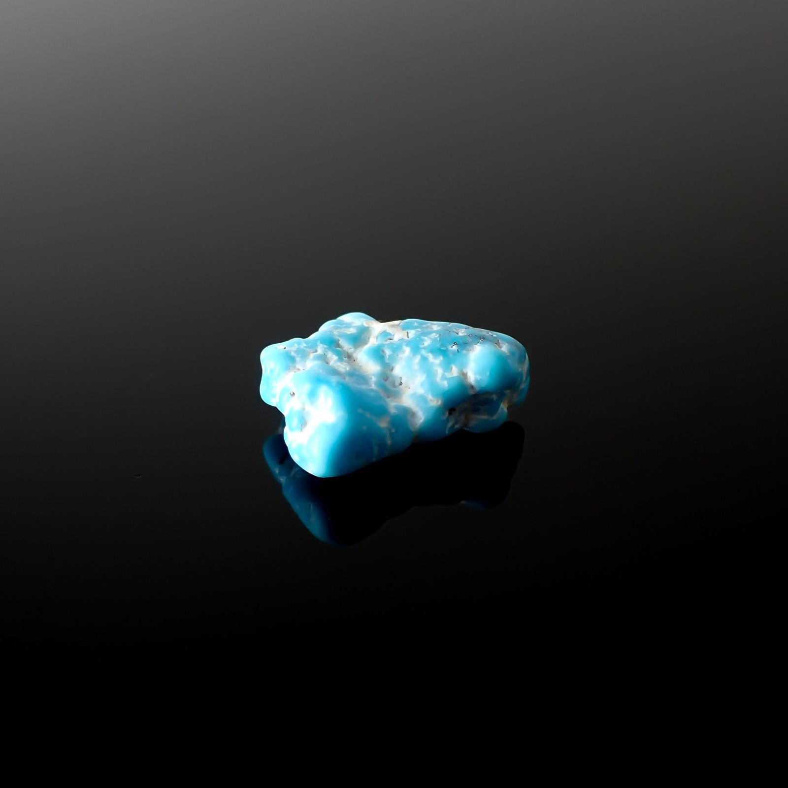 ターコイズ 原石 アメリカ・アリゾナ州キングマン産 6.89ct[240226373]15.8x12.4mm前後