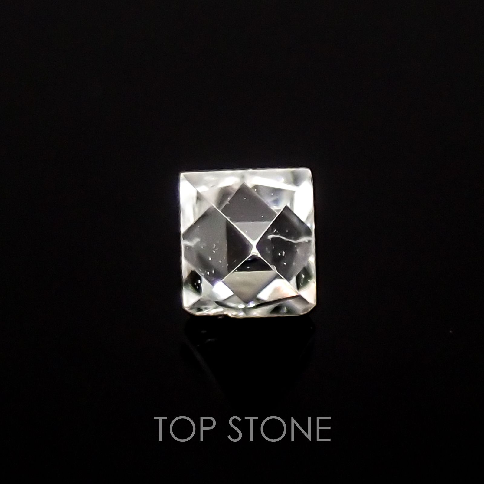 ソーヤブルダイヤモンド 原石 ロシア産 ルース 0.046ct[210310109]2.5×2mm前後