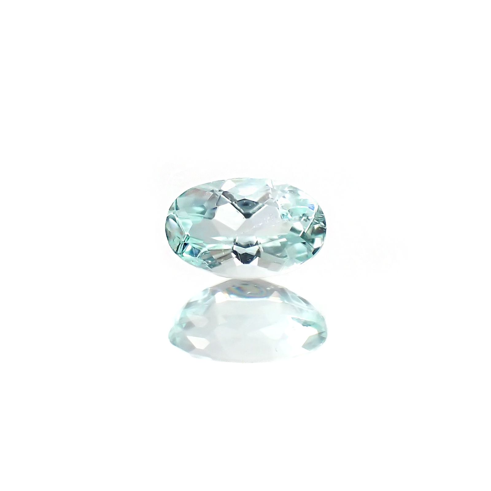 パライバトルマリン モザンビーク産 0.27ct / 5.1x3.1mm前後 [230220372]
