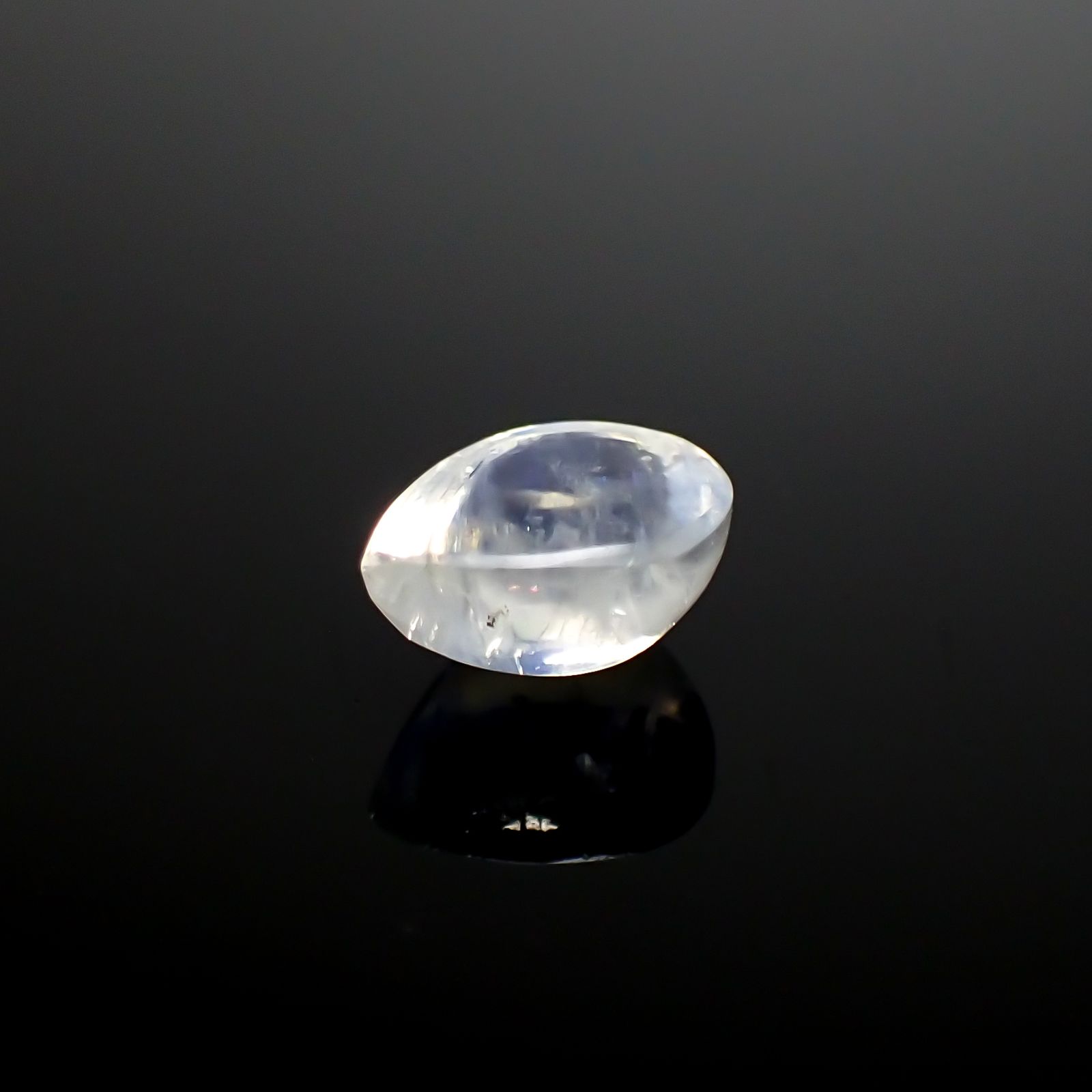 ブルームーンストーン インド産 2.50ct[230522071]9.8x7.8mm前後