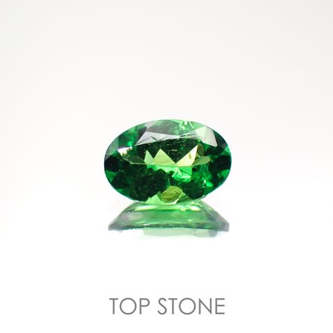ツァボライト(宝石名ガーネット)タンザニア産 0.47ct 識別済[221018721]6.2x4.1mm前後