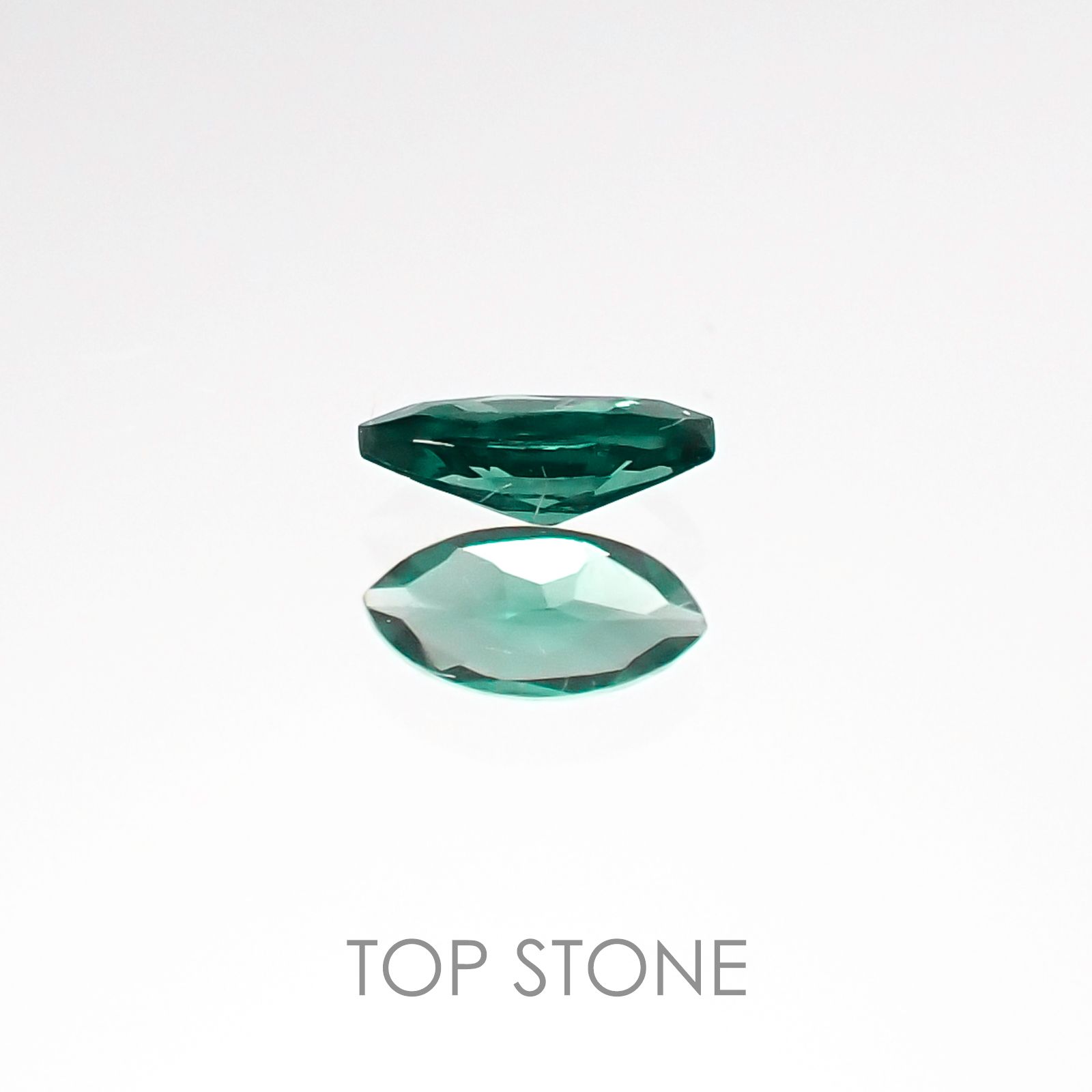 カラーチェンジガーネット(アレキタイプ) マダガスカル・ベキリー産 ルース 0.089ct[20106592]4.1×2.1mm前後