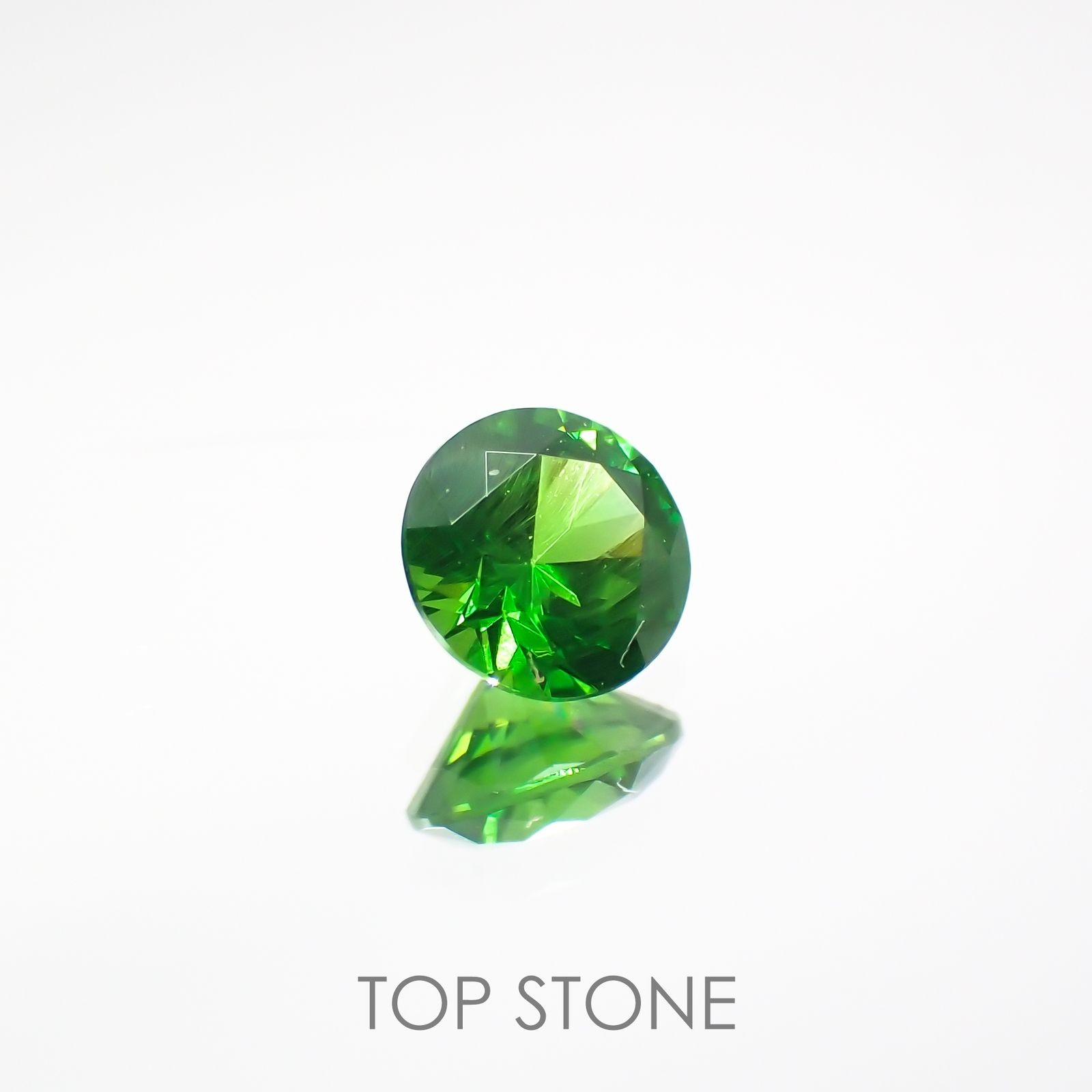 デマントイドガーネット(宝石名デマントイド・ガーネット) ロシア産 0.143ct ソ付(彩珠)[210712089]3.1×3.1mm前後