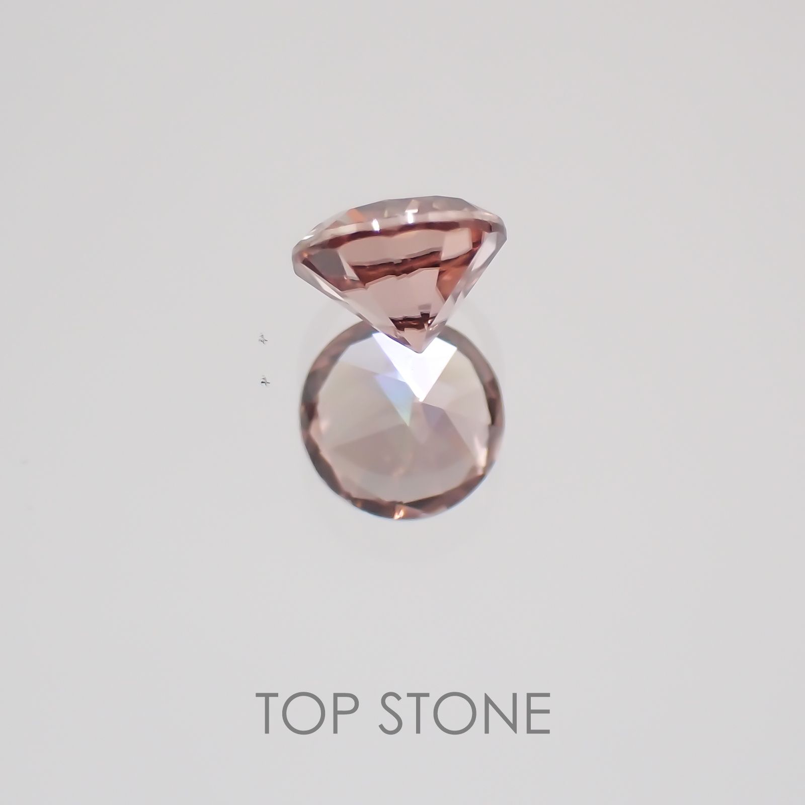 マラヤガーネット タンザニア産 ルース 0.41ct[21019366]4×4mm前後