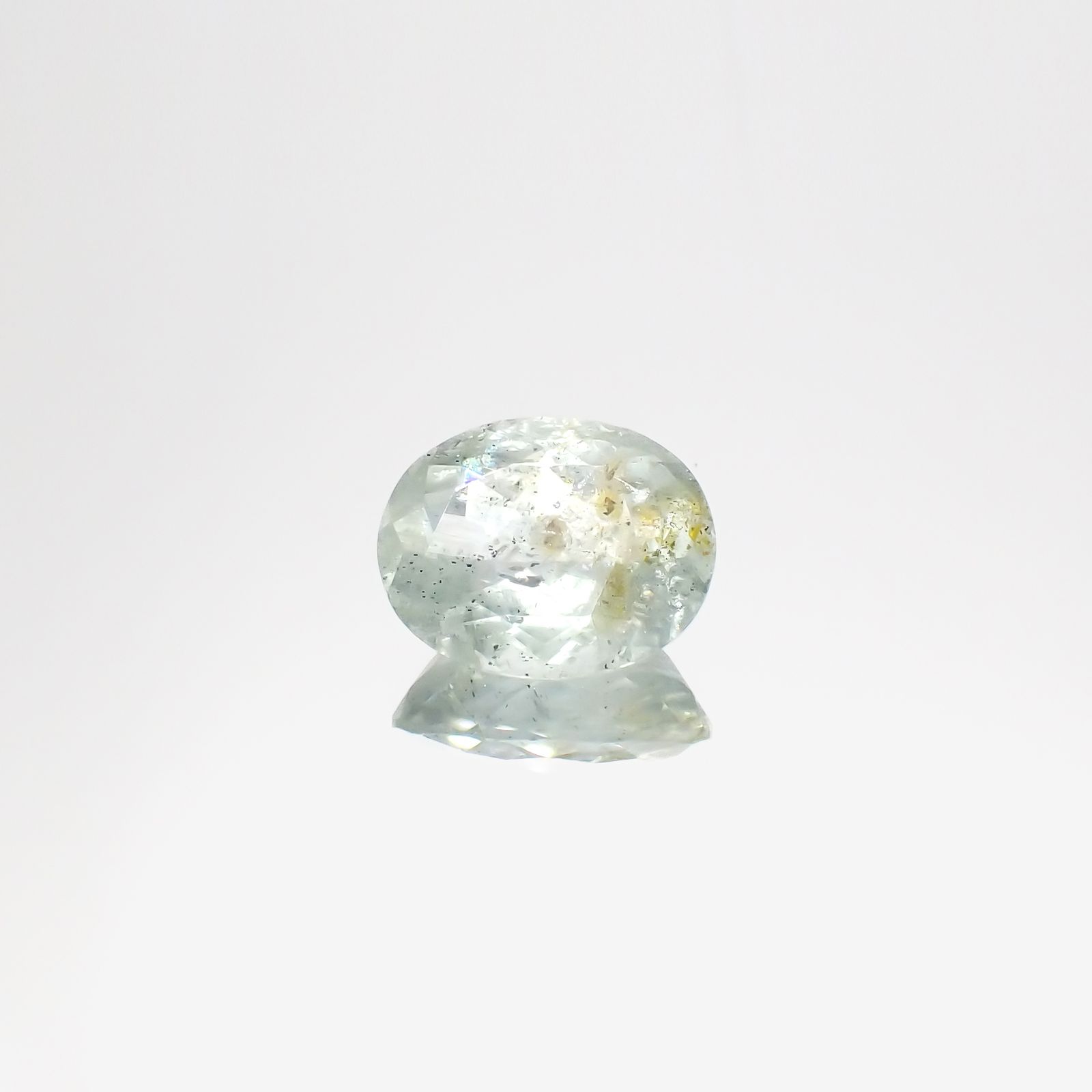 オーロラアクアマリン ブラジル産 6.73ct[231224674]14.3x11.3mm前後