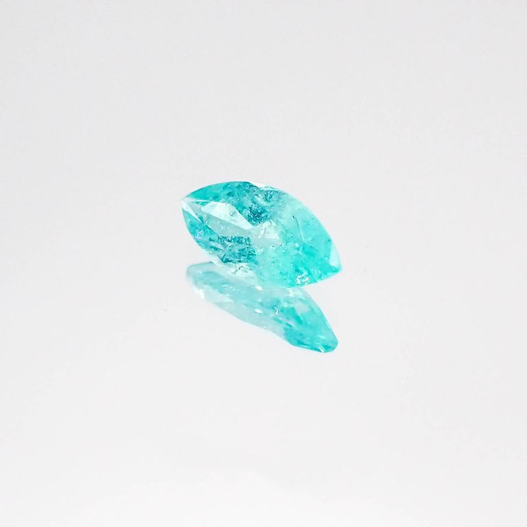 パライバトルマリン(宝石名トルマリン/別名パライバ・トルマリン) ブラジル・キントス鉱山産 0.375ct ソ付(宝貴協)[20084603]7.3×3.7mm前後
