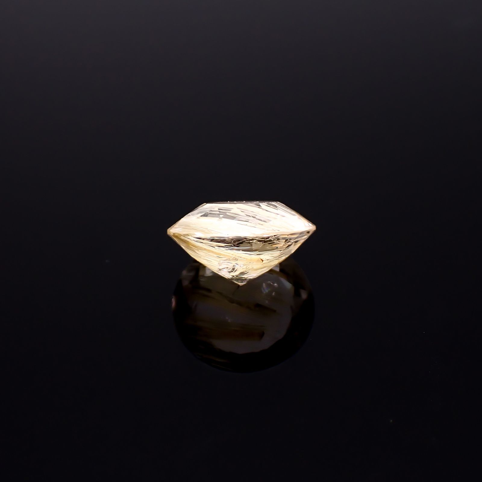 ルチルクォーツ ブラジル産 3.75ct / 10.9x11mm前後 [260732406]