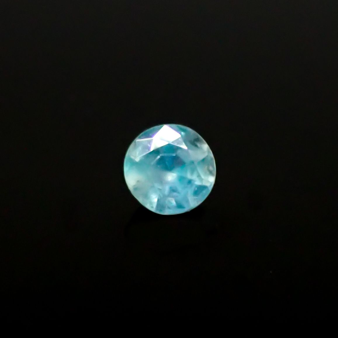 シルキーアレキサンドライト ブラジル・ミナスジェライス州ヘマチタ鉱山産 0.28ct[240929055]3.8x3.8mm前後