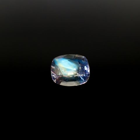 レインボームーンストーン(宝石名ラブラドライト)マダガスカル産 1.298ct ソ付(彩珠)[240326939]7.9x6.9mm前後