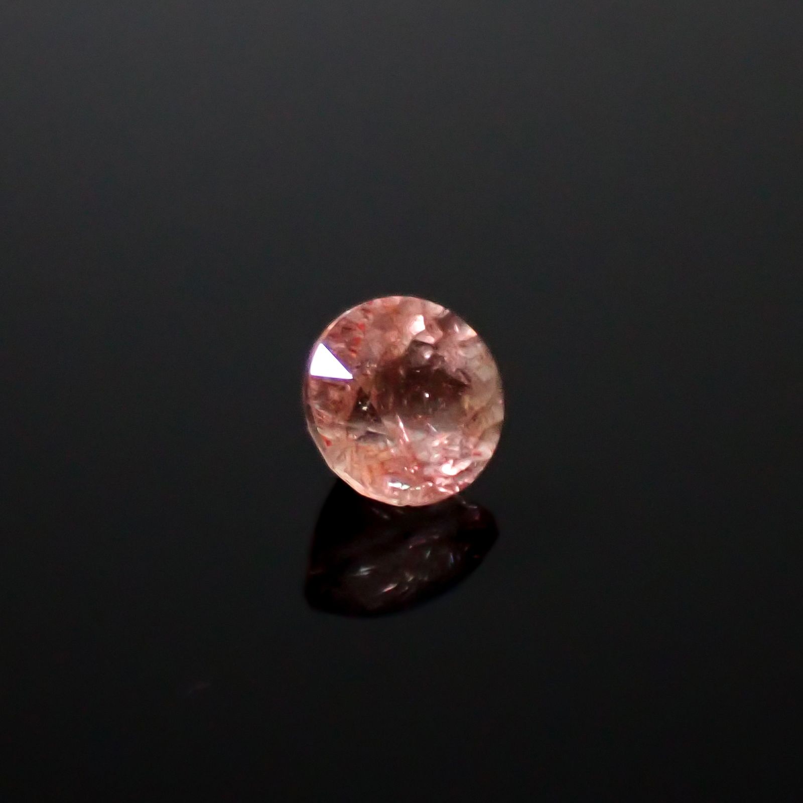 ストロベリークォーツ カザフスタン産 0.36ct [250330034]4.3x4.3mm前後