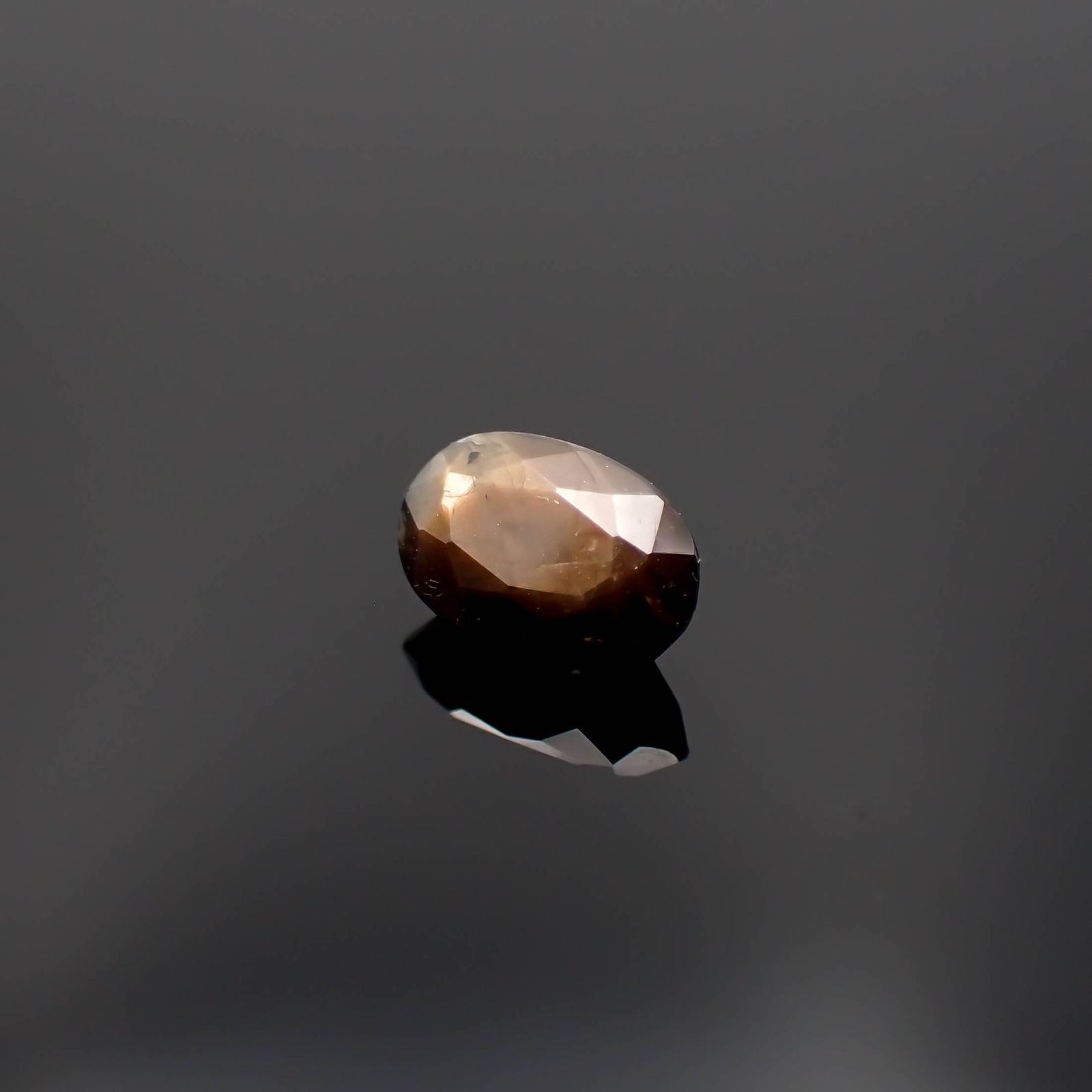 ゴールドシーンサファイア非加熱 ケニア産 1.64ct[230321325]8.1x5.3mm前後