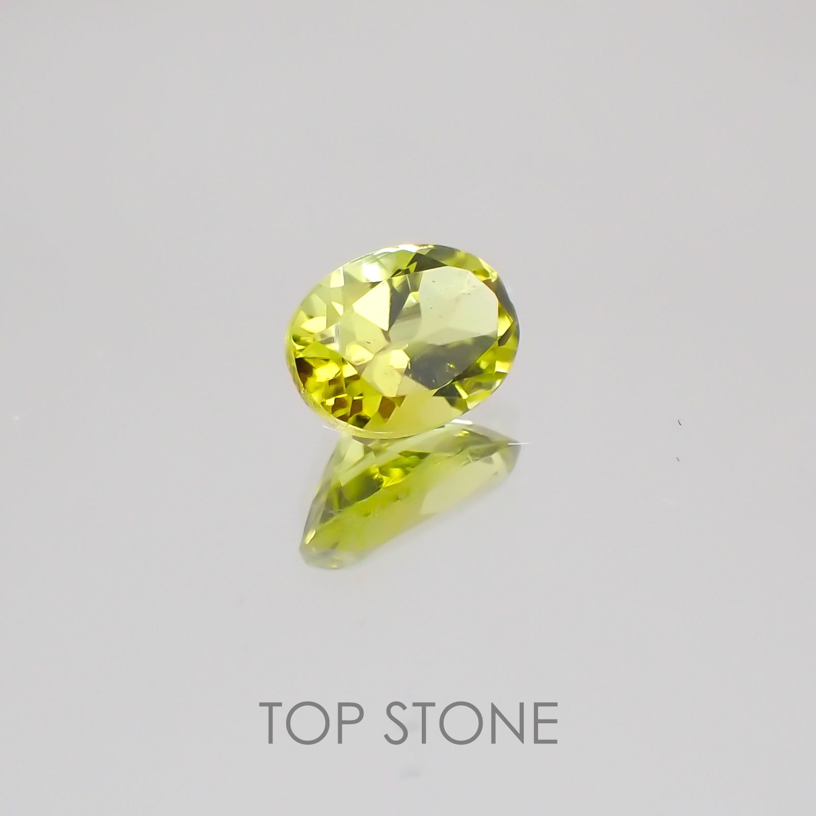 カナリートルマリン(宝石名トルマリン) ナイジェリア産 0.48ct 識別済[20128992]5.8×4mm前後