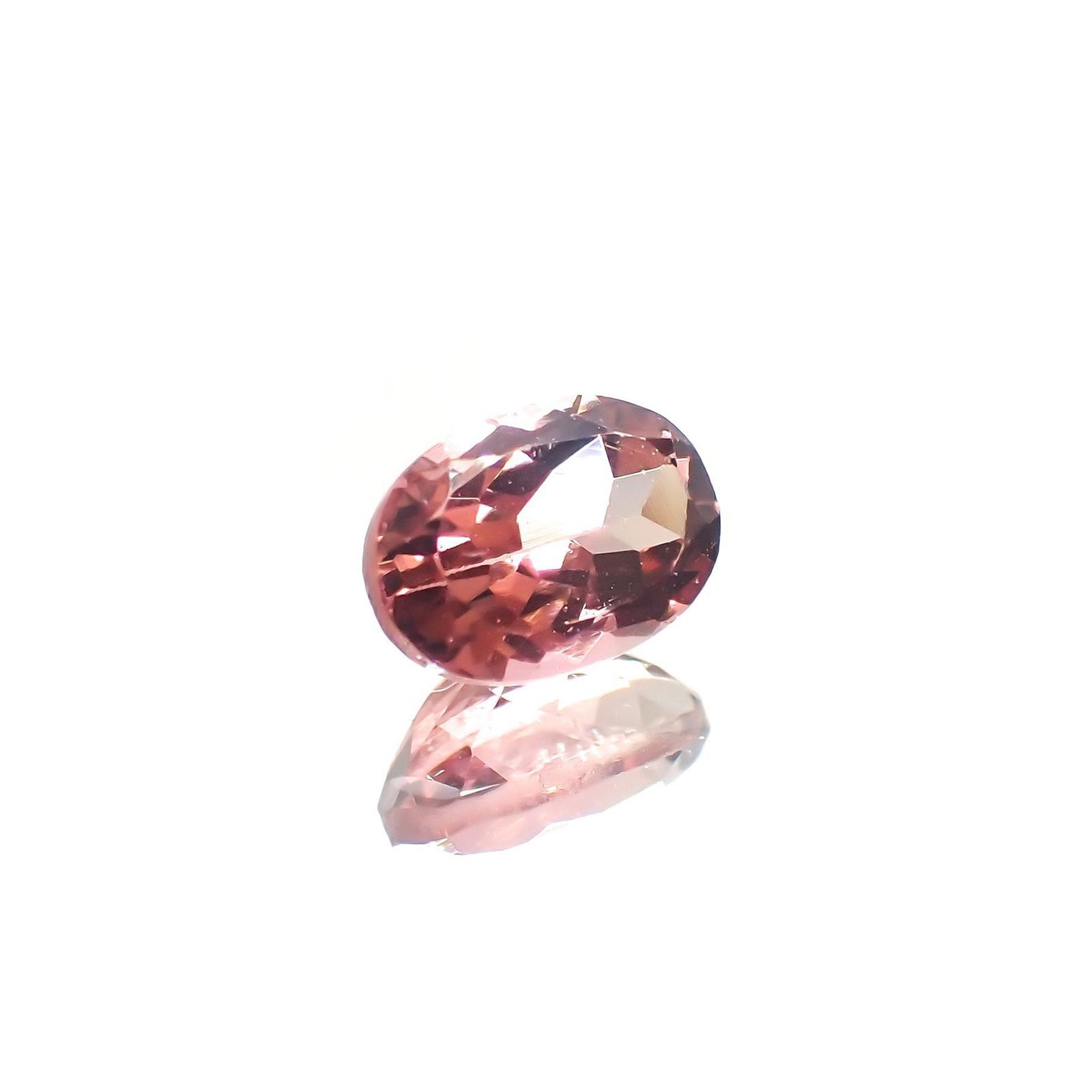 ピンクトルマリン(宝石名ピンク・トルマリン) ブラジル/アフリカ産 0.94ct 識別済[251013560]7×4.9mm前後