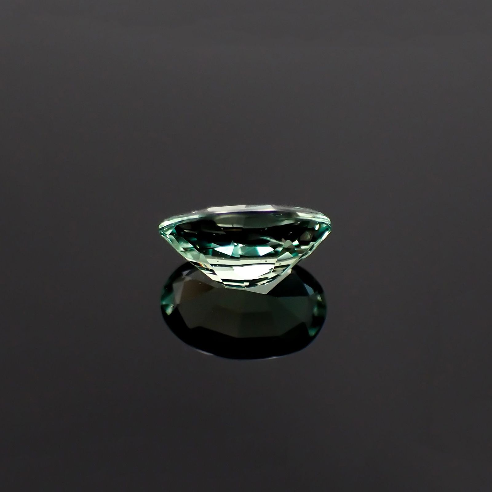 アレキサンドライト(宝石名アレキサンドライト)ブラジル産 GIA鑑付 0.54ct / 6.19x4.12mm前後 [230823163]
