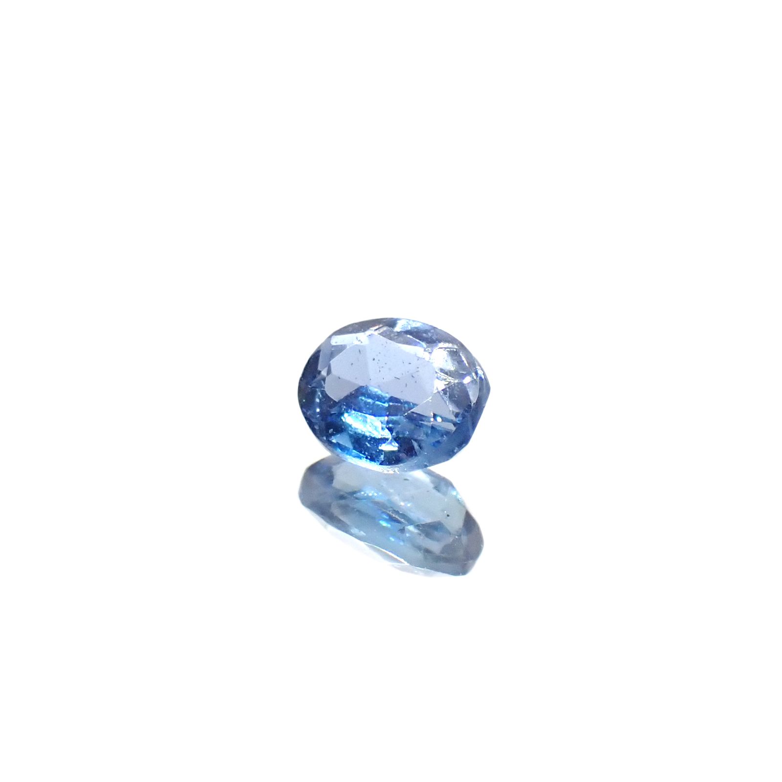 タトゥーアクアマリン ブラジル・ミナスジェライス州タトゥー鉱山産 0.19ct[240427176]4.1x3.3mm前後
