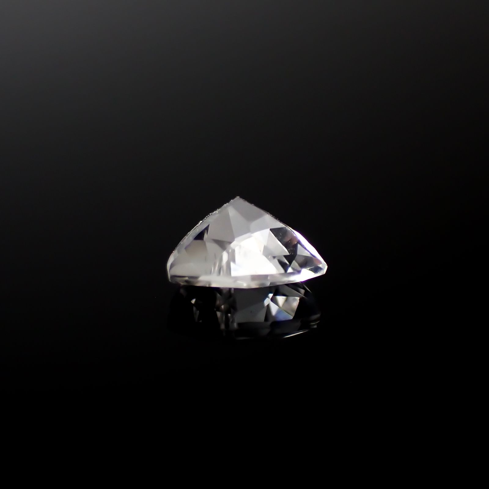 フェナカイト ブラジル産 0.87ct[240226266]6.8x6.6mm前後