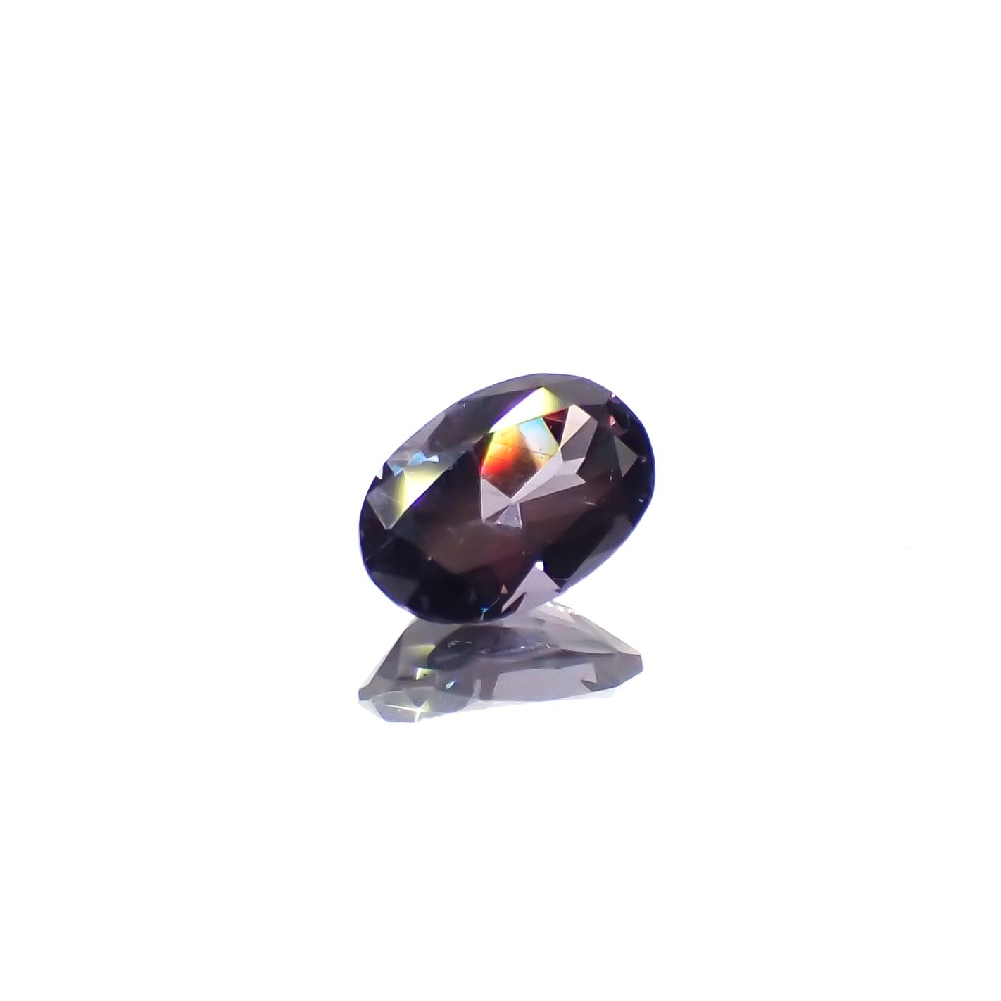 ベキリーブルーガーネット（カラーチェンジガーネット アレキタイプ） マダガスカル・ベキリー産 0.56ct[240125484]6x4.1mm前後