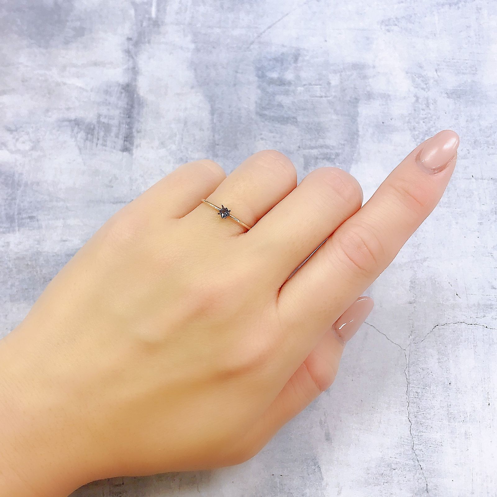 ◇プリンセスカット◇カラーチェンジガーネット アレキタイプ(宝石名ガーネット)マダガスカル・ベキリー産 0.10ct 識別済[221219410]2.5x2.5mm前後
