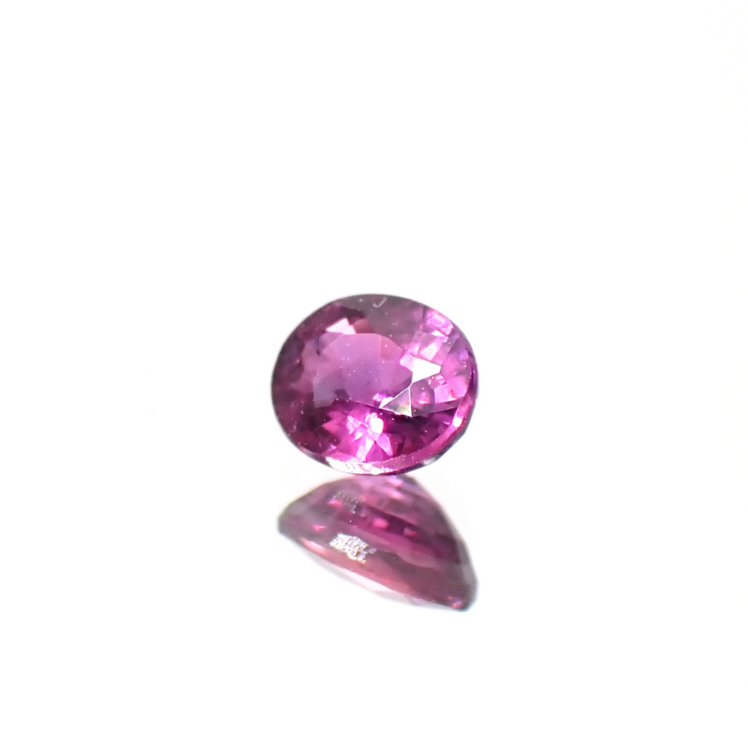 ウィンザーサファイア タンザニア・ウィンザー産 0.25ct [250730828]4x3.3mm前後