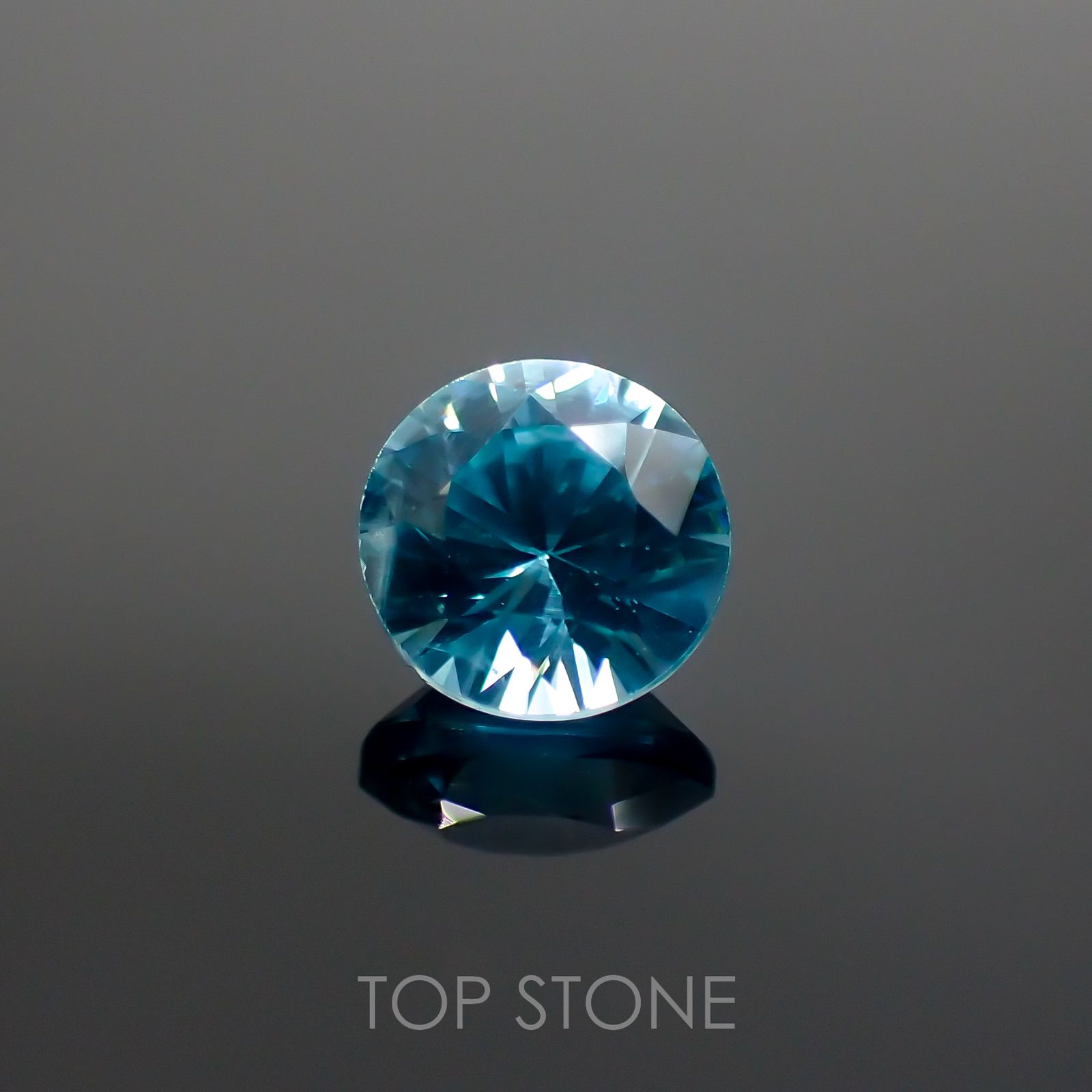 ブルージルコン(宝石名ジルコン) カンボジア産 1.28ct 識別済[211013441]5.9×5.9mm前後