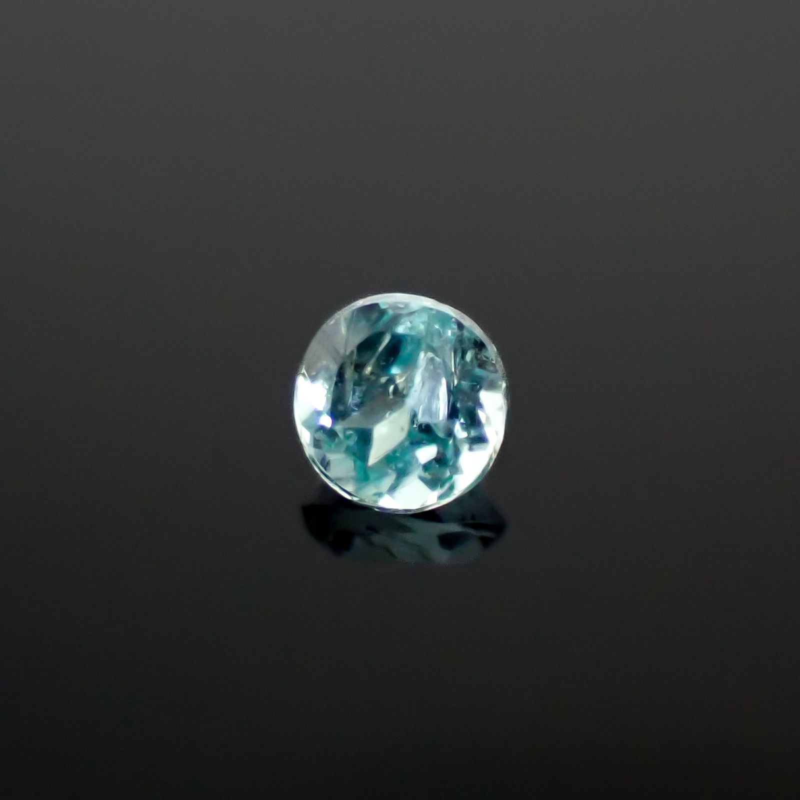 パライバトルマリン モザンビーク産 0.067ct[240928781]2.5x2.5mm前後