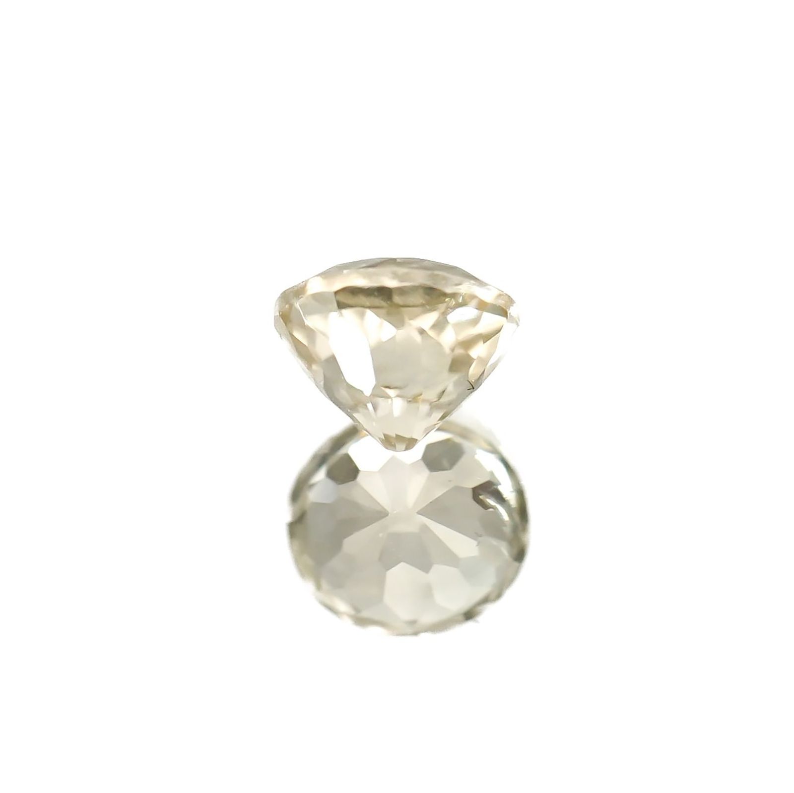 シンハライト(宝石名シンハライト)スリランカ産 識別済 0.53ct / 4.9x4.4mm前後 [260419709]