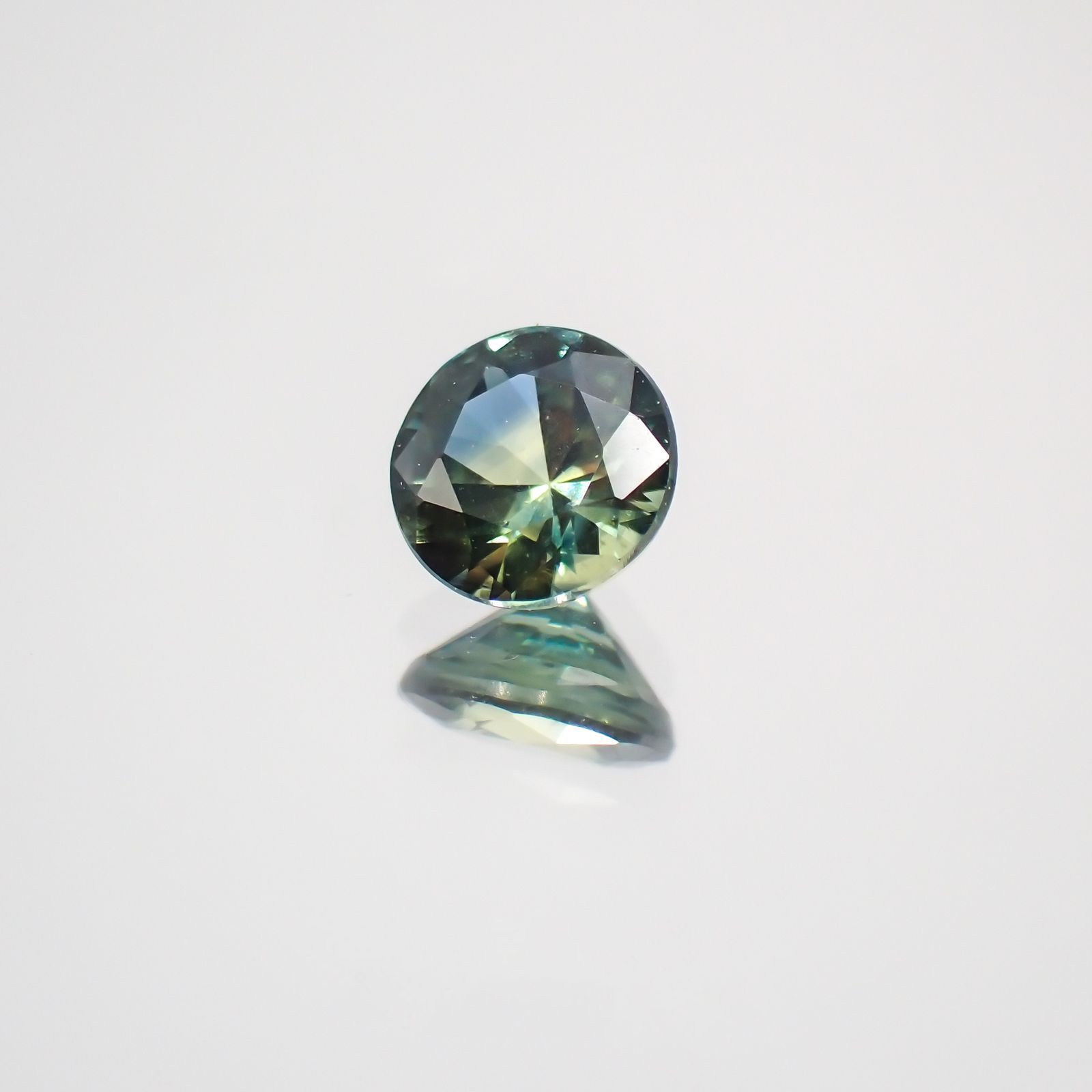 モンタナサファイア アメリカ産 ルース 0.32ct[210410615]3.9×3.9mm前後