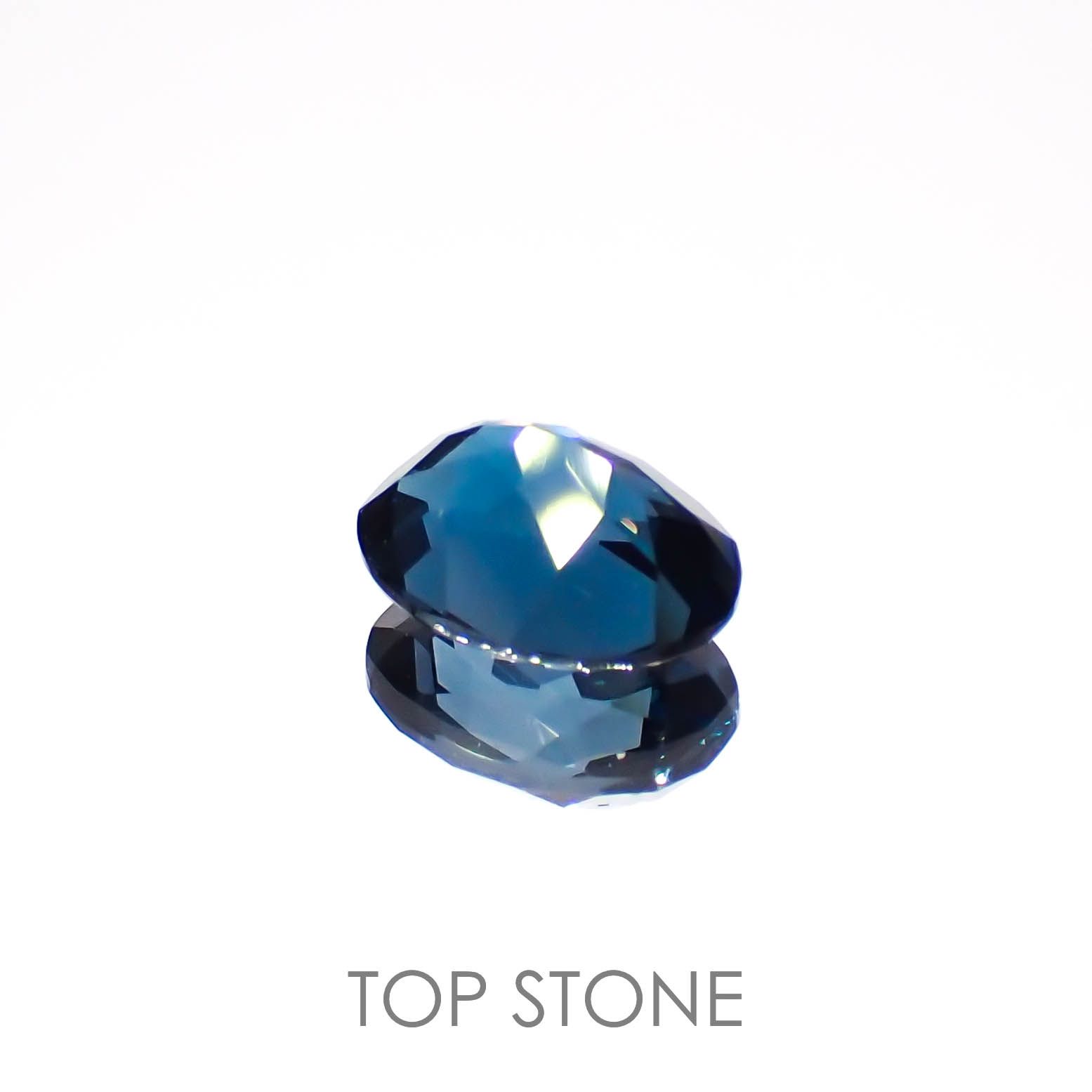 ロンドンブルートパーズ ブラジル産 1.53ct[221219299]8.1x6.1mm前後