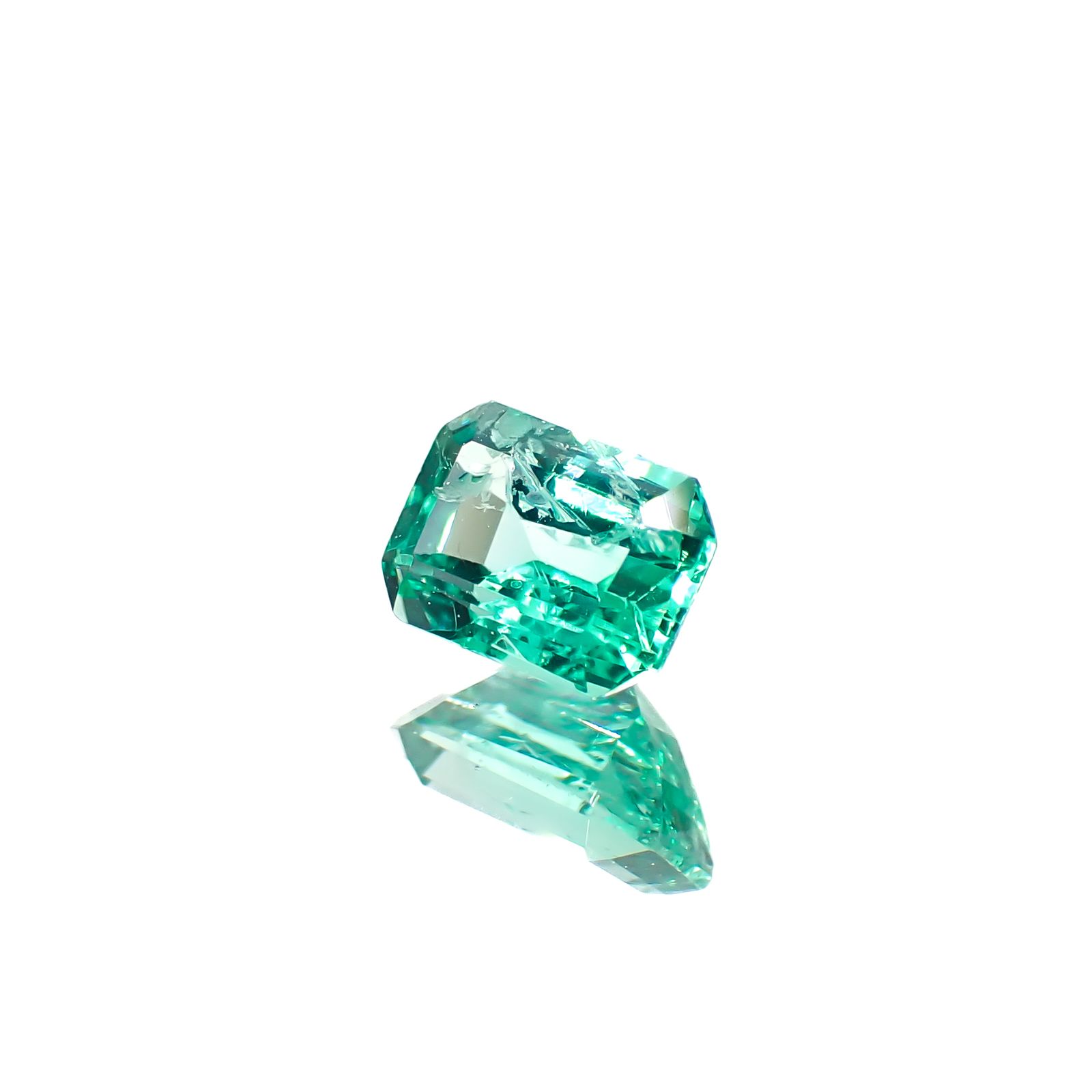 エメラルド コロンビア産 0.24ct[240627904]4.5x3.1mm前後