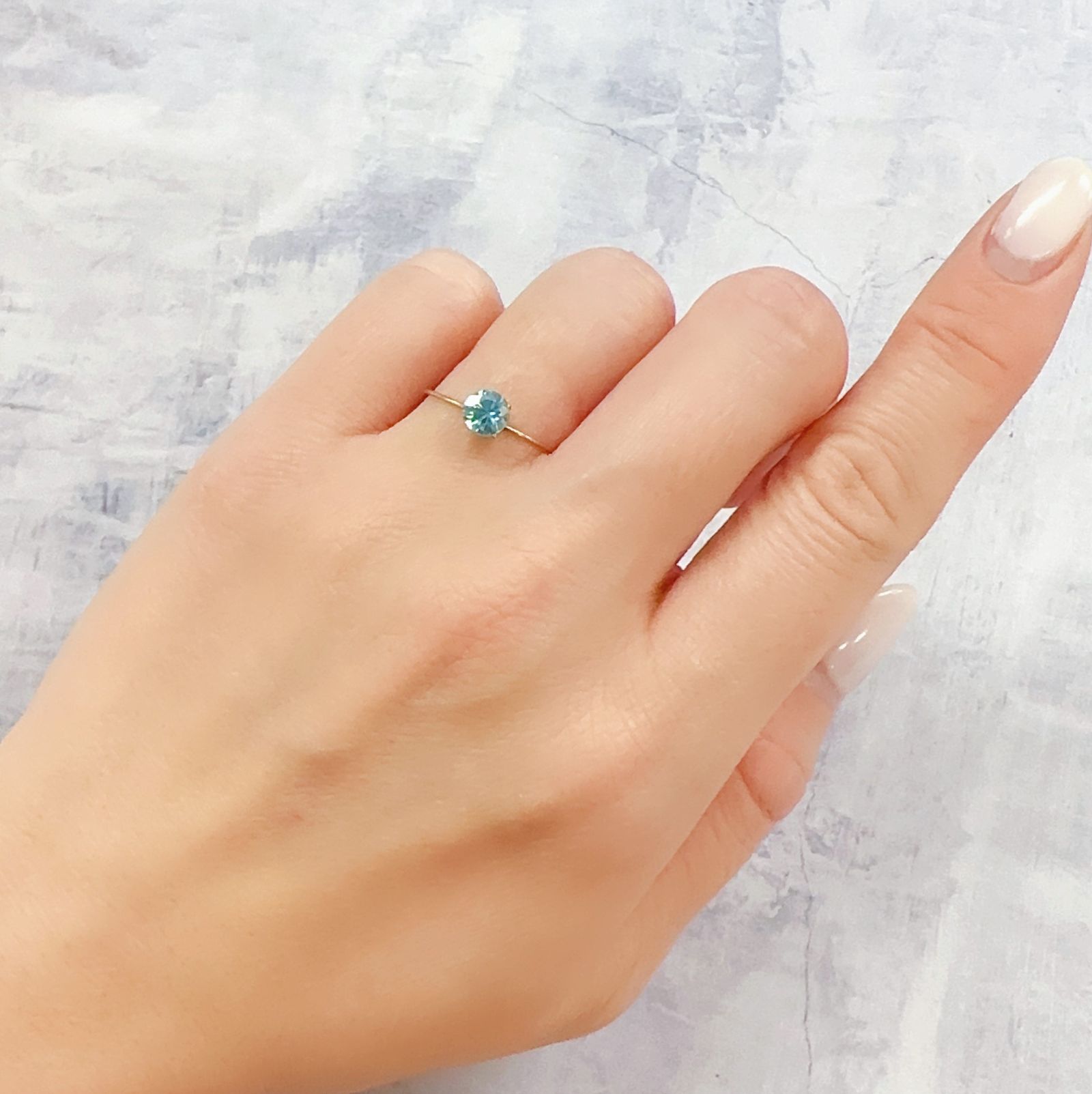 ブルージルコン カンボジア産 0.79ct[230220511]5x5mm前後