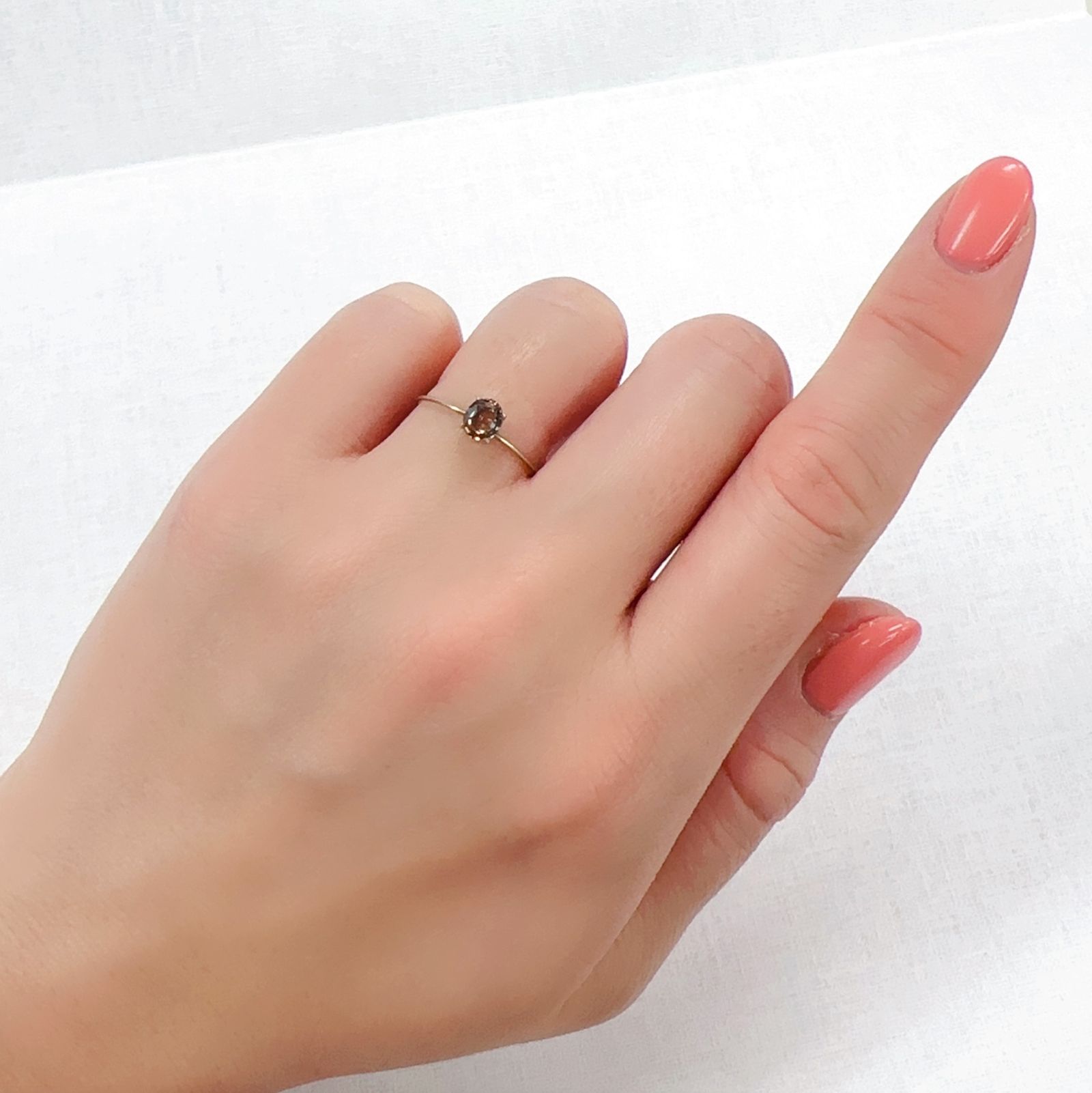 カラーチェンジサファイア非加熱(宝石名カラーチェンジ・サファイア)タンザニア産 0.55ct 識別済[230320837]5.1x4.4mm前後