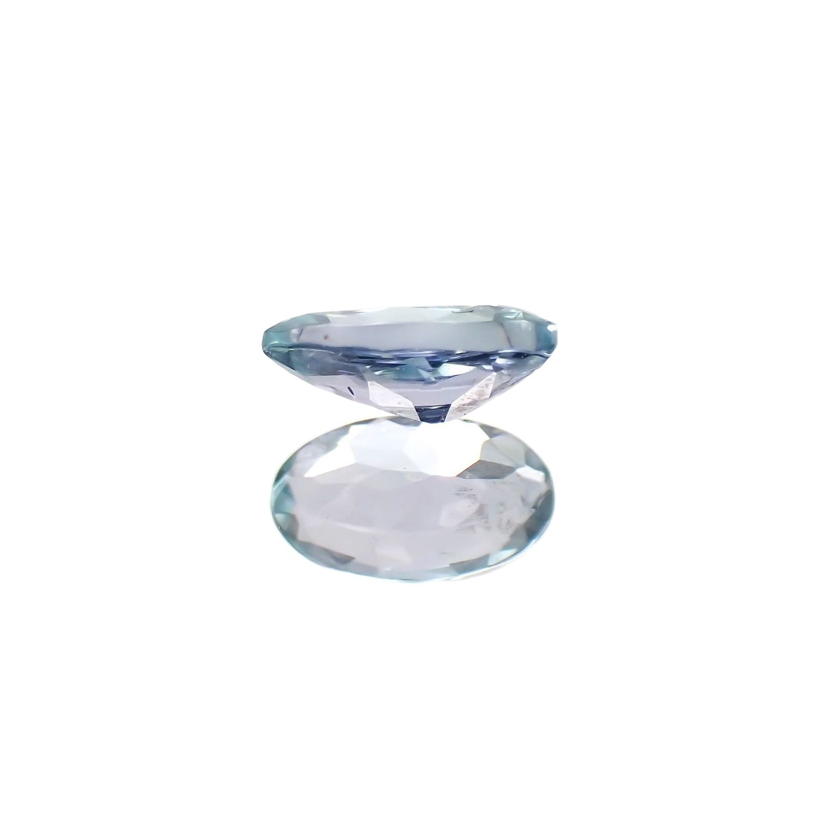 ブルーグリーンコーネルピン(宝石名コーネルピン)タンザニア産 識別済 0.19ct / 4.5x2.6mm前後 [240219232]