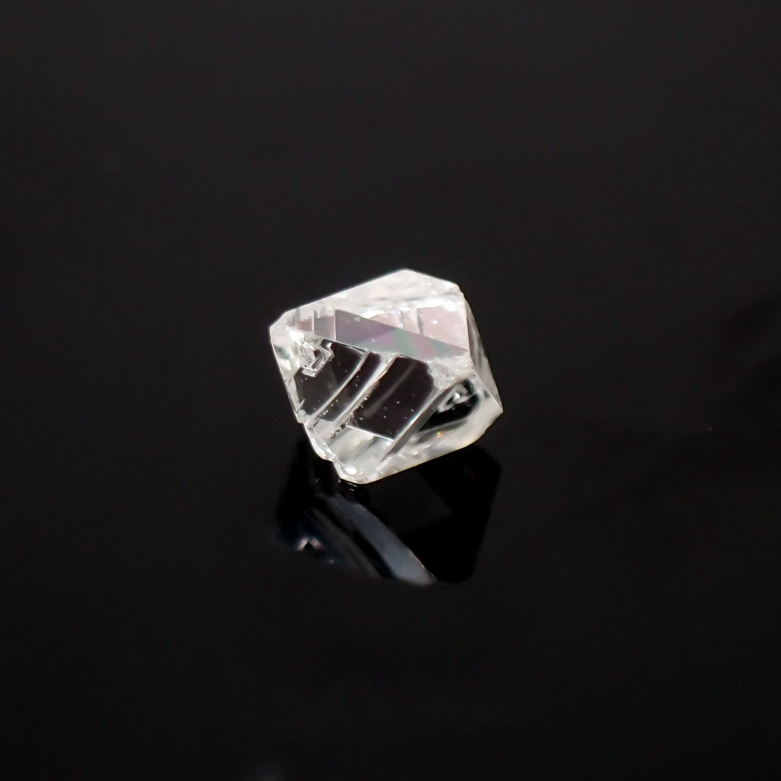 ソーヤブルダイヤモンド(宝石名ダイアモンド) ロシア産 原石・結晶 0.088ct 識別済[210410556]2.9×2.8mm前後