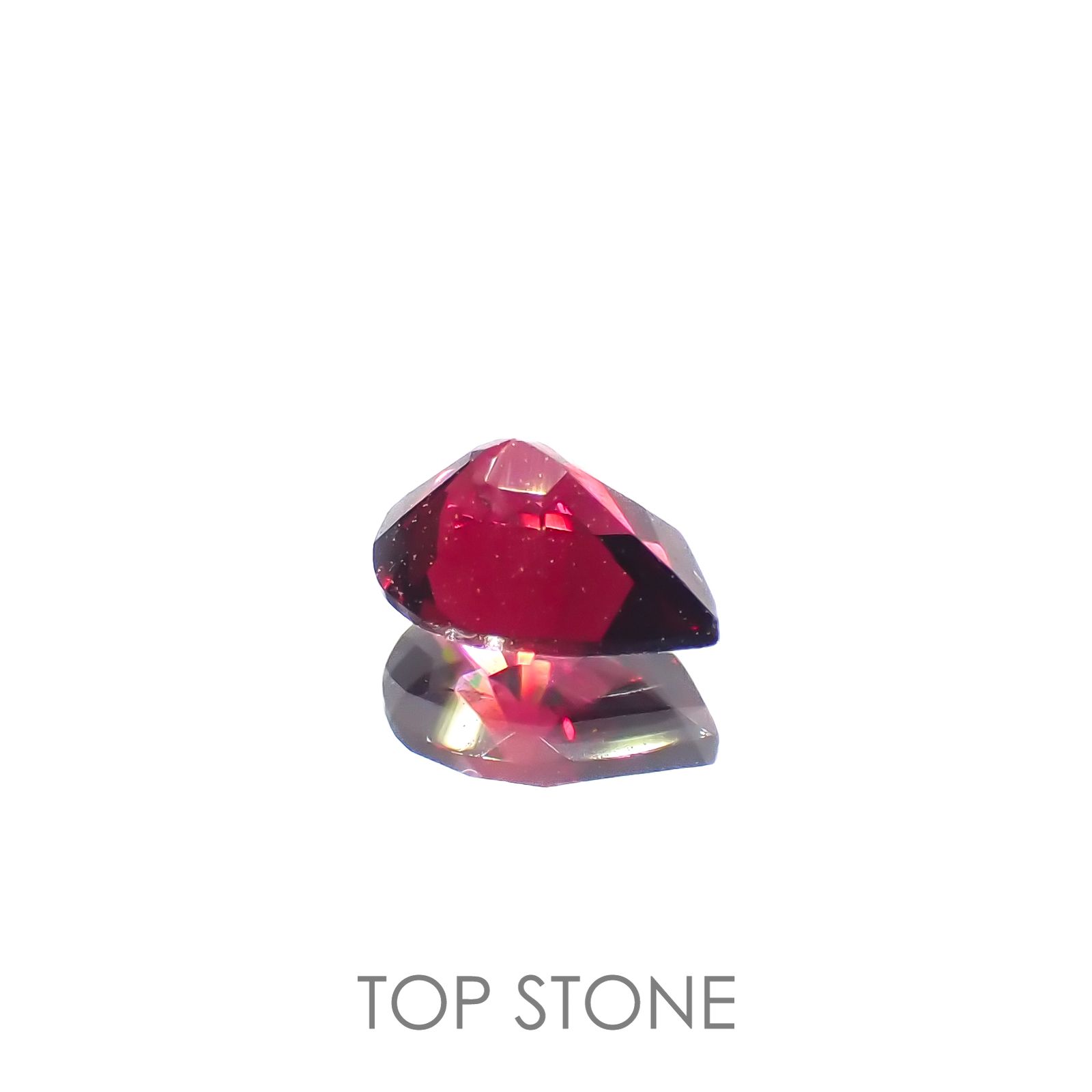 レッドスピネル(宝石名レッド・スピネル)タンザニア産 0.34ct 識別済[220716896]5.2x4mm前後