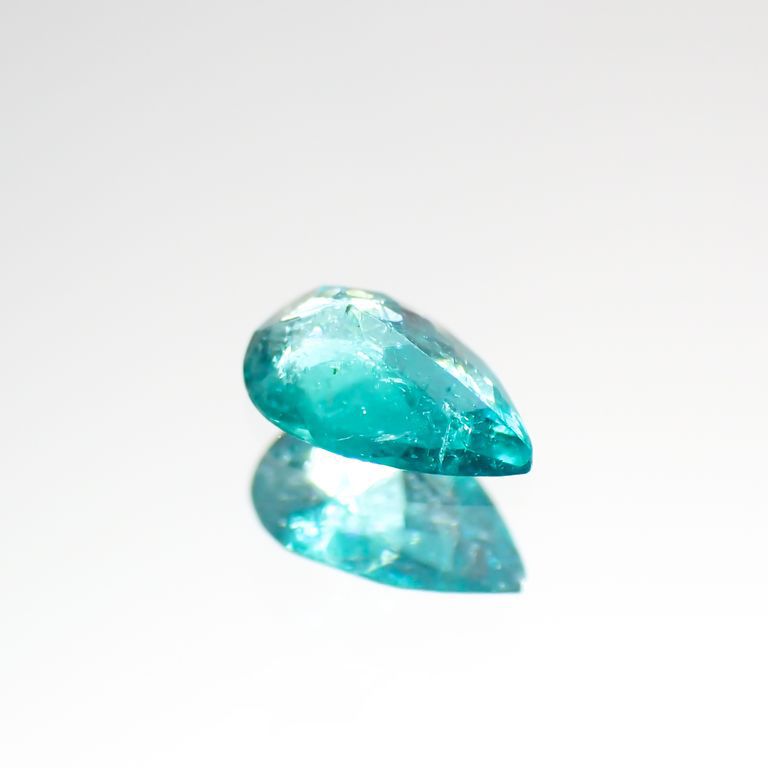 パライバトルマリン(宝石名トルマリン/別名パライバ・トルマリン)ブラジル・バターリャ鉱山産 0.14ct GIA鑑付[211113719]4.73x3.04mm前後