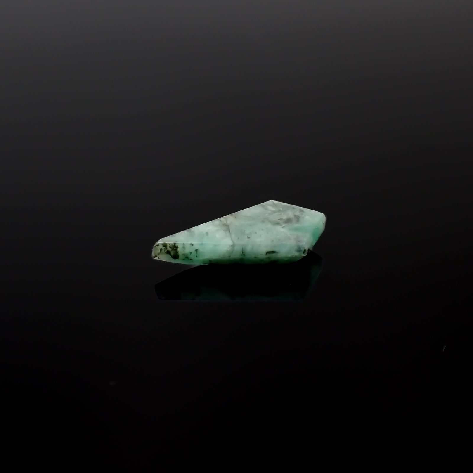◇カスタムカット◇エメラルド ブラジル産 2.17ct[240326478]15.4x8.2mm前後