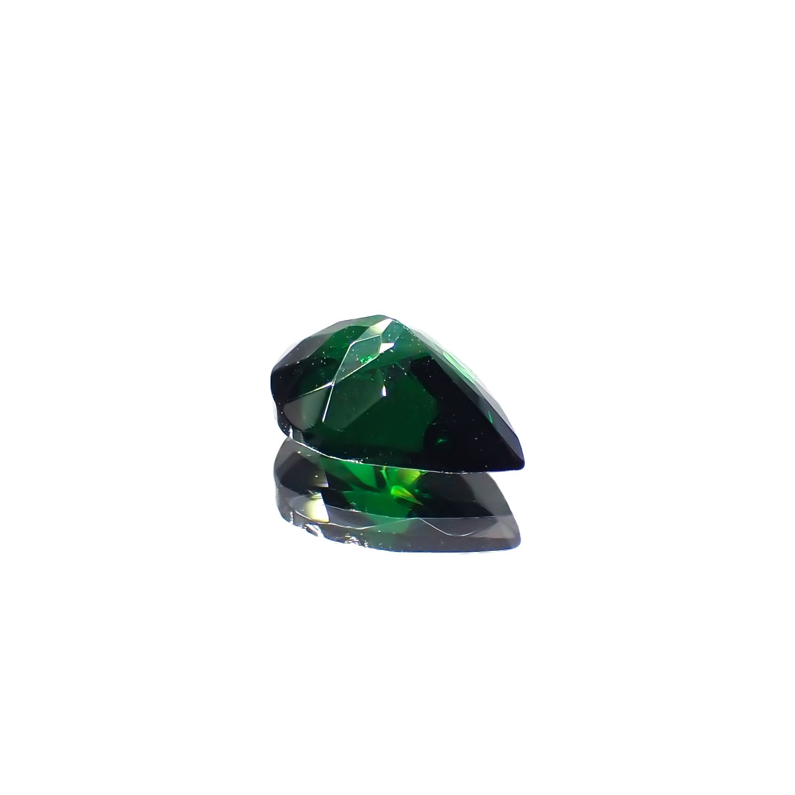 ツァボライト(宝石名グリーン グロッシュラー・ガーネット)タンザニア産 0.692ct ソ付(彩珠)[231224571]6.8x4.8mm前後