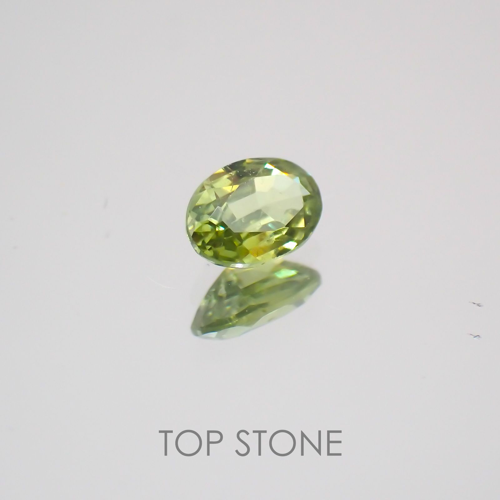 デマントイドガーネット ナミビア産 ルース 0.19ct[21069888]4.2×2.9mm前後