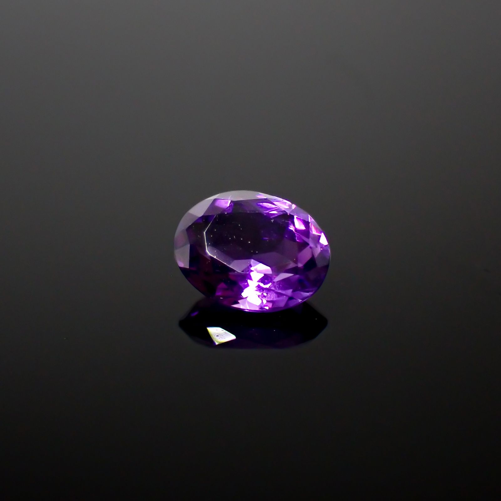 カラーシフトアメジスト ブラジル/ウルグアイ産 1.12ct[240929189]7.9x6.2mm前後