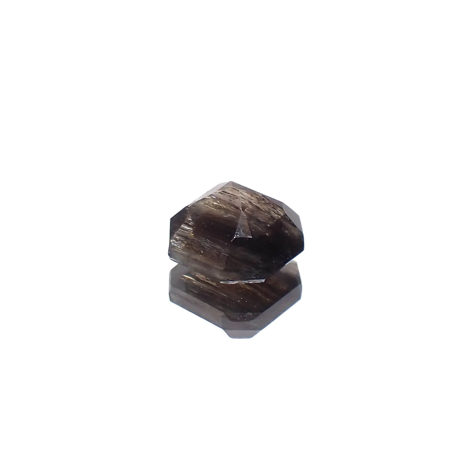 レインボースキャポライト ブラジル産 0.92ct[231225061]6.1x6mm前後