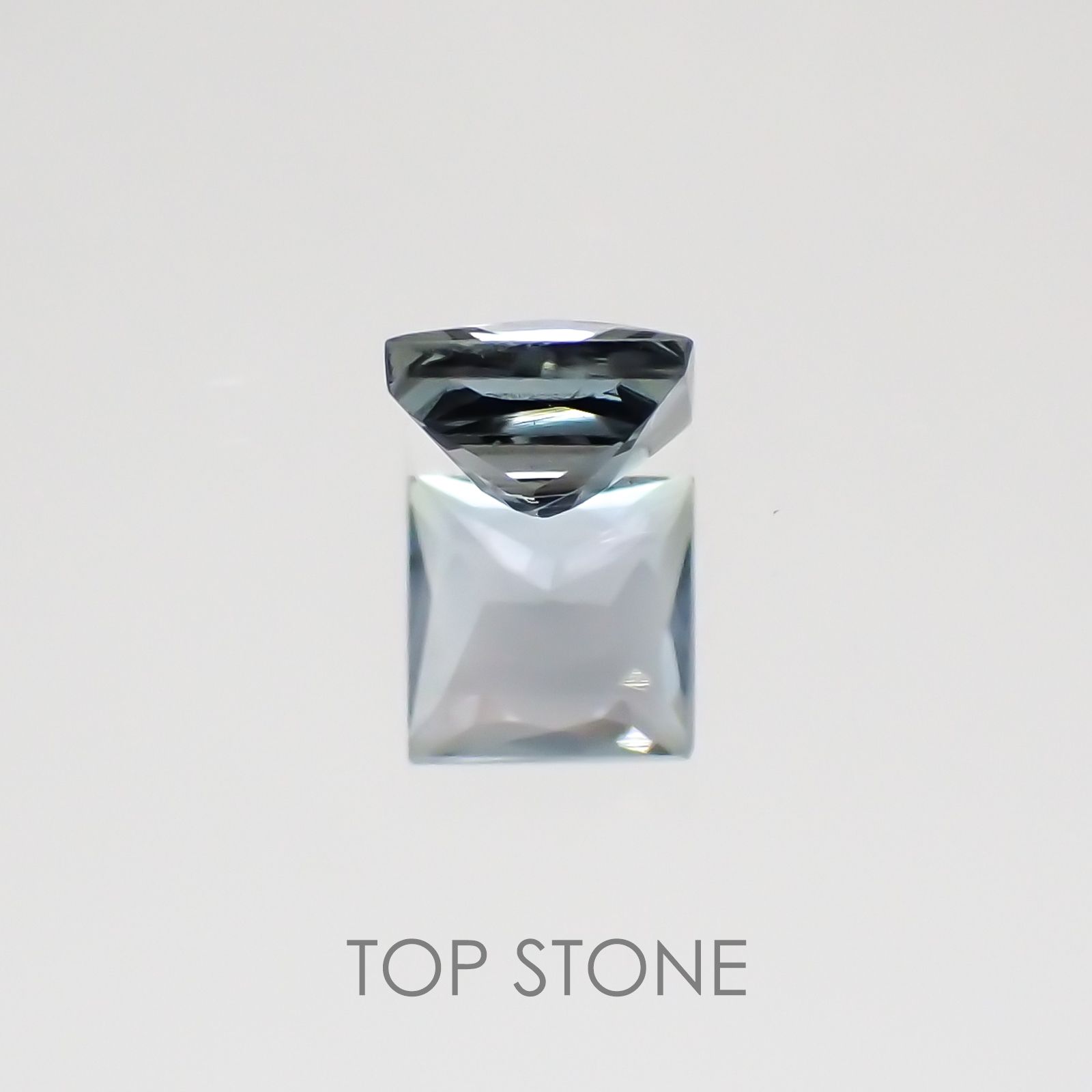 ◇プリンセスカット◇バイカラートルマリン ブラジル産 ルース 0.3ct[20129002]3.8×3.8mm前後