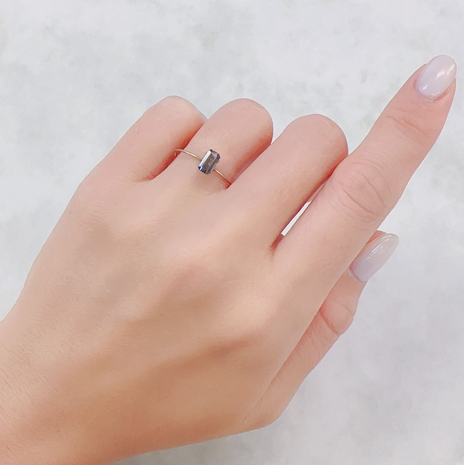 バイカラースピネル フルオレッセンス タンザニア/マダガスカル産 0.62ct[230722677]6.1x3.5mm前後